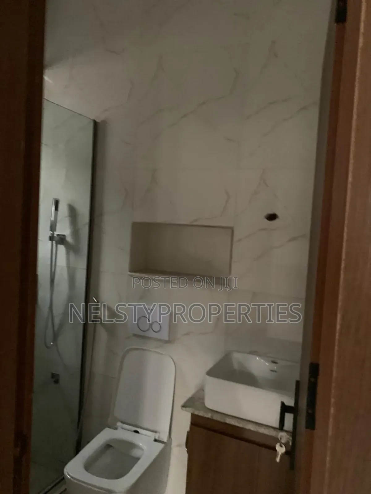 3bdrm Bungalow in Efab, Gwarinpa for sale in Gwarinpa
