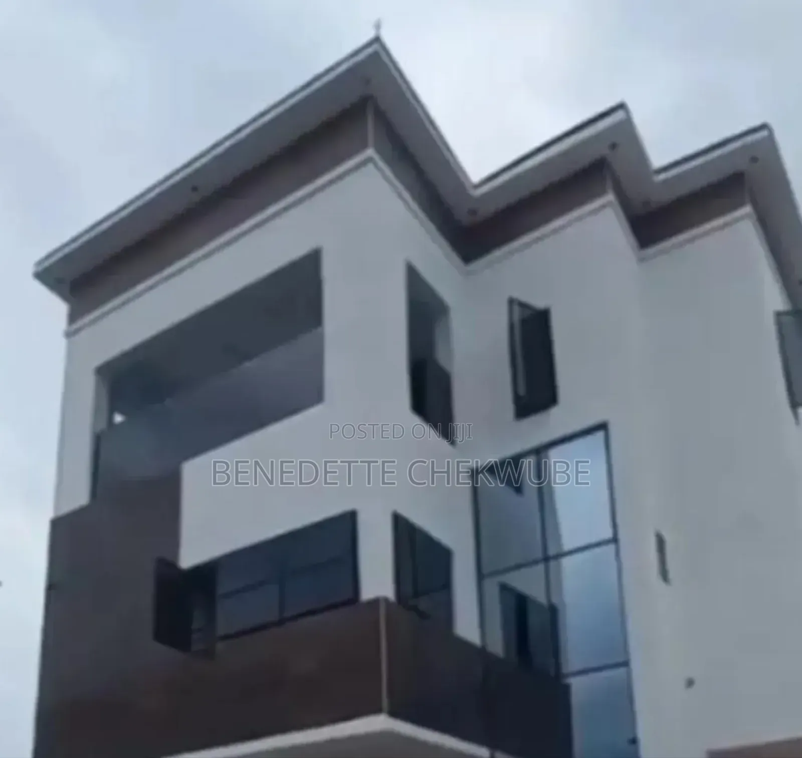 6bdrm Duplex in Amadi Garden for sale in Trans Amadi