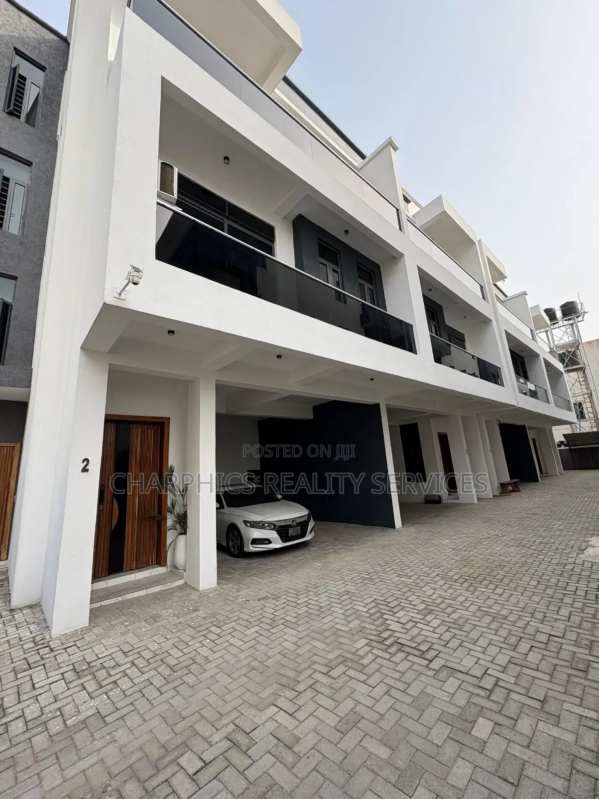 4bdrm Duplex in Ologolo for sale in Ologolo