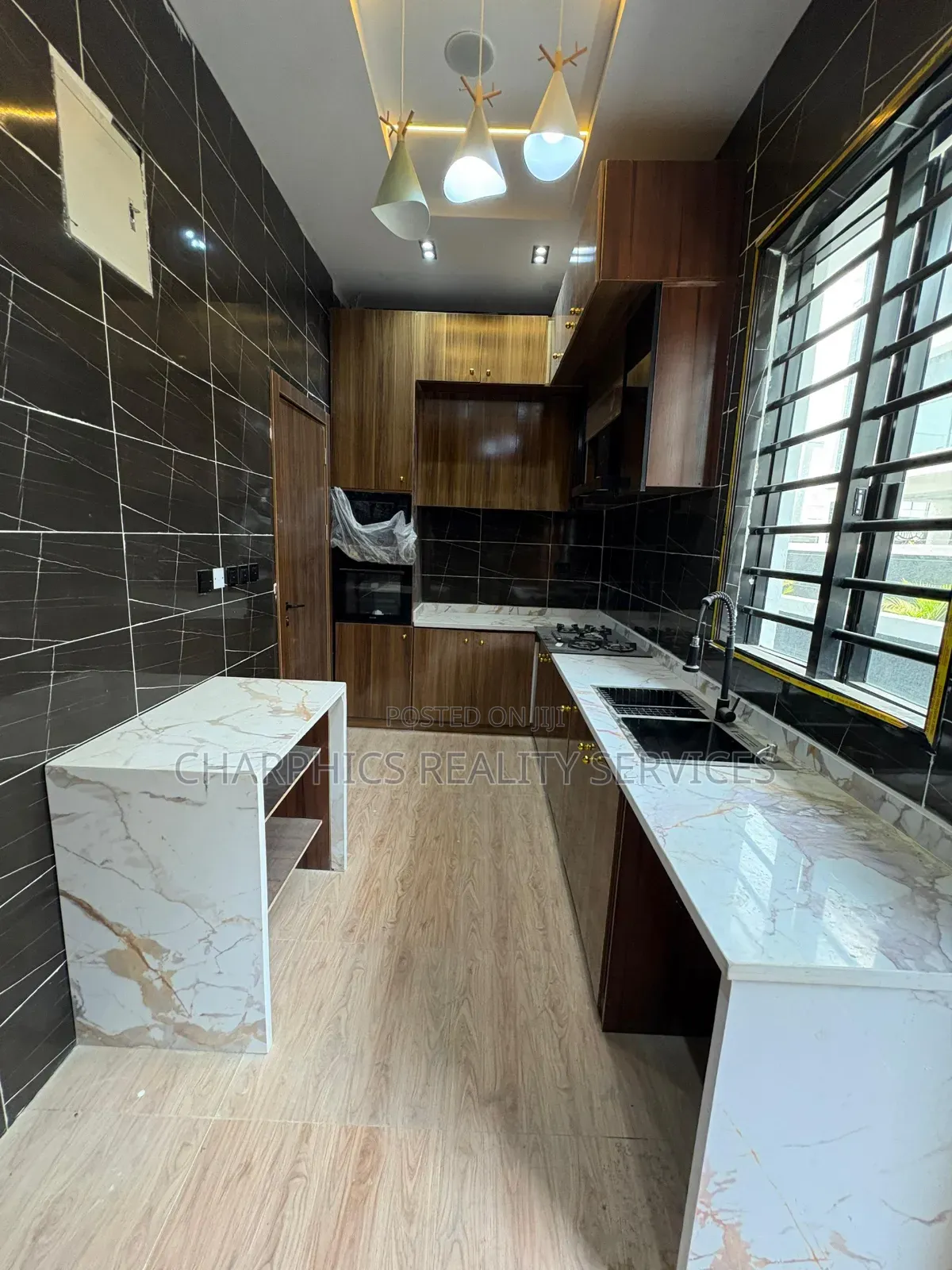4bdrm Duplex in Ikota for sale in Ikota