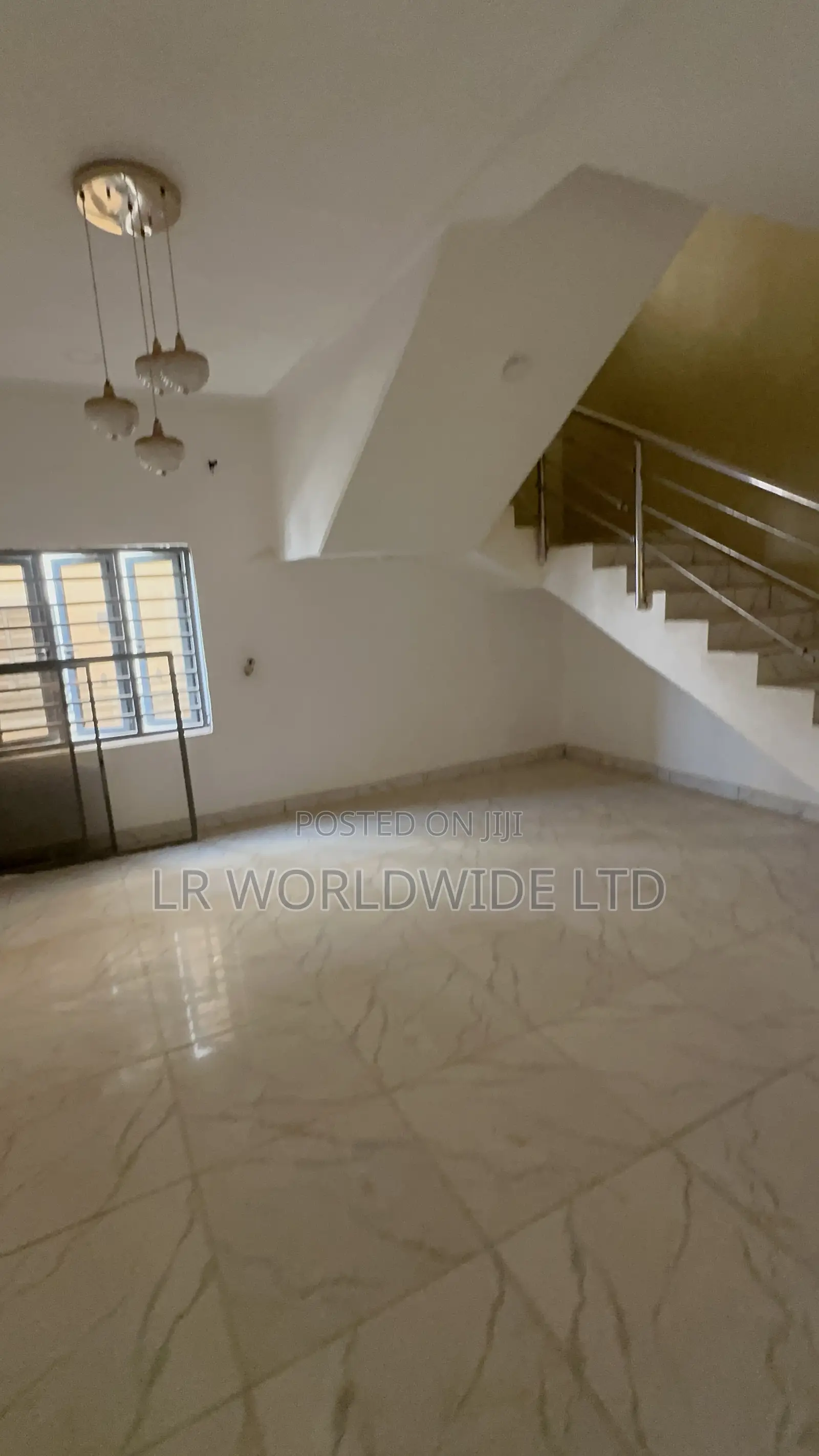 5bdrm Duplex in Lugbe District for sale in Lugbe District
