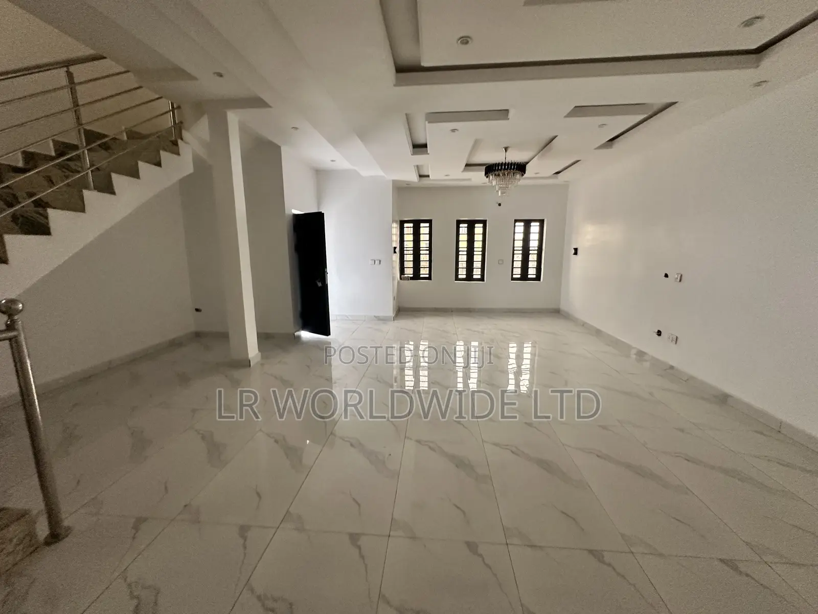 4bdrm Duplex in Lugbe District for sale in Lugbe District
