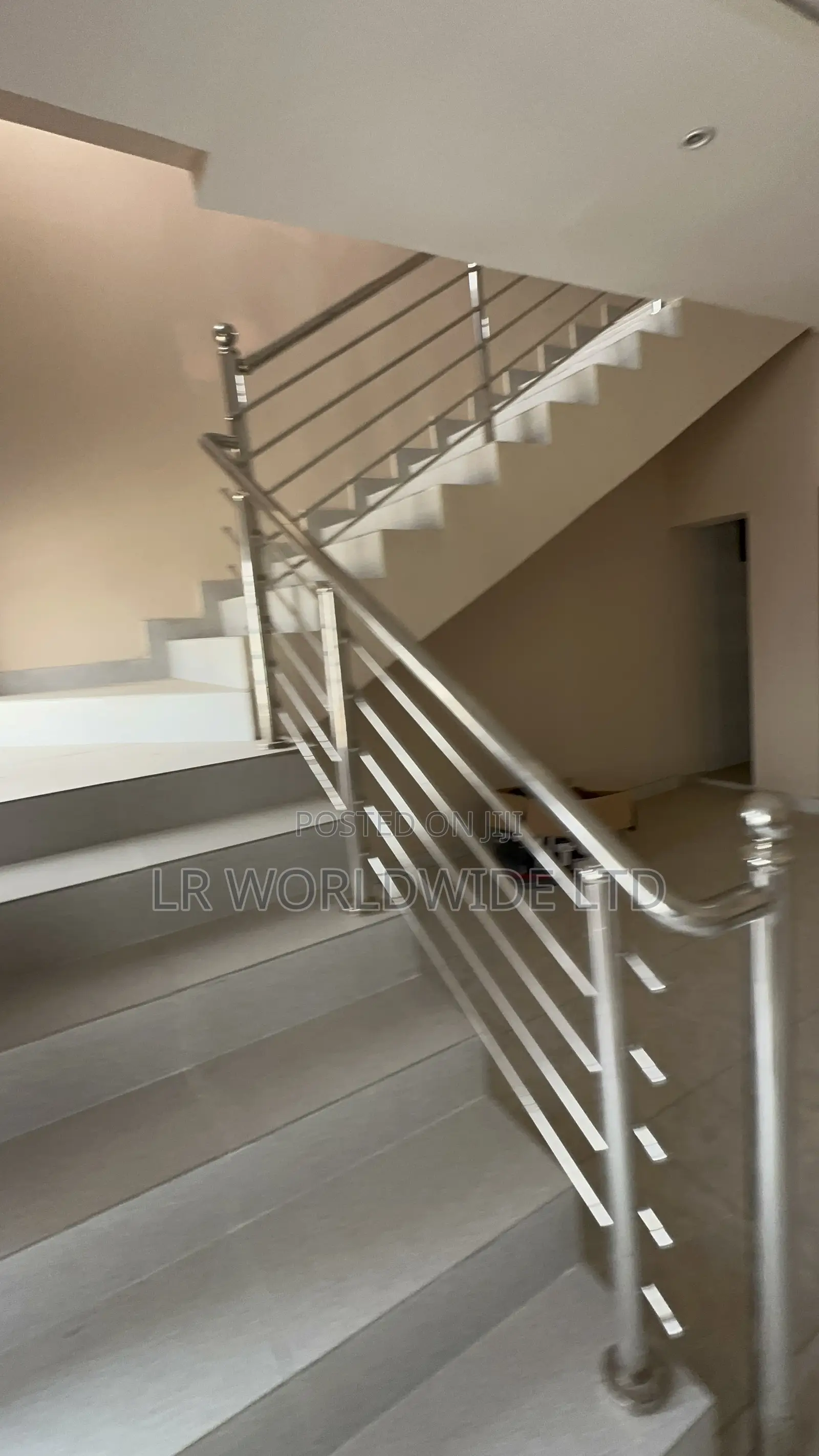3bdrm Townhouse/Terrace in Mshel, Abuja (Fct) for Sale in Abuja (FCT)