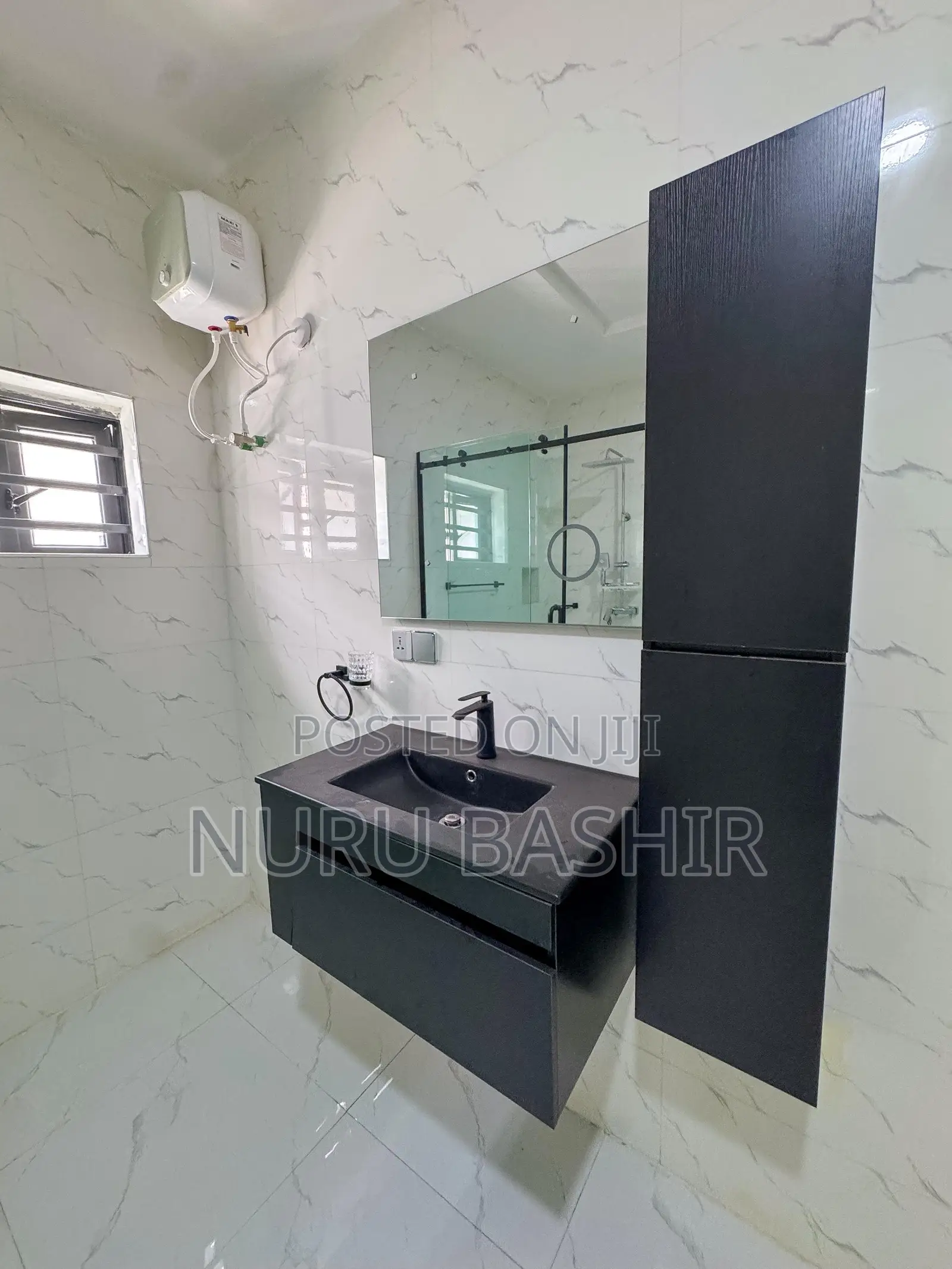 4bdrm Bungalow in Oluyole Estate for sale in Oluyole Estate