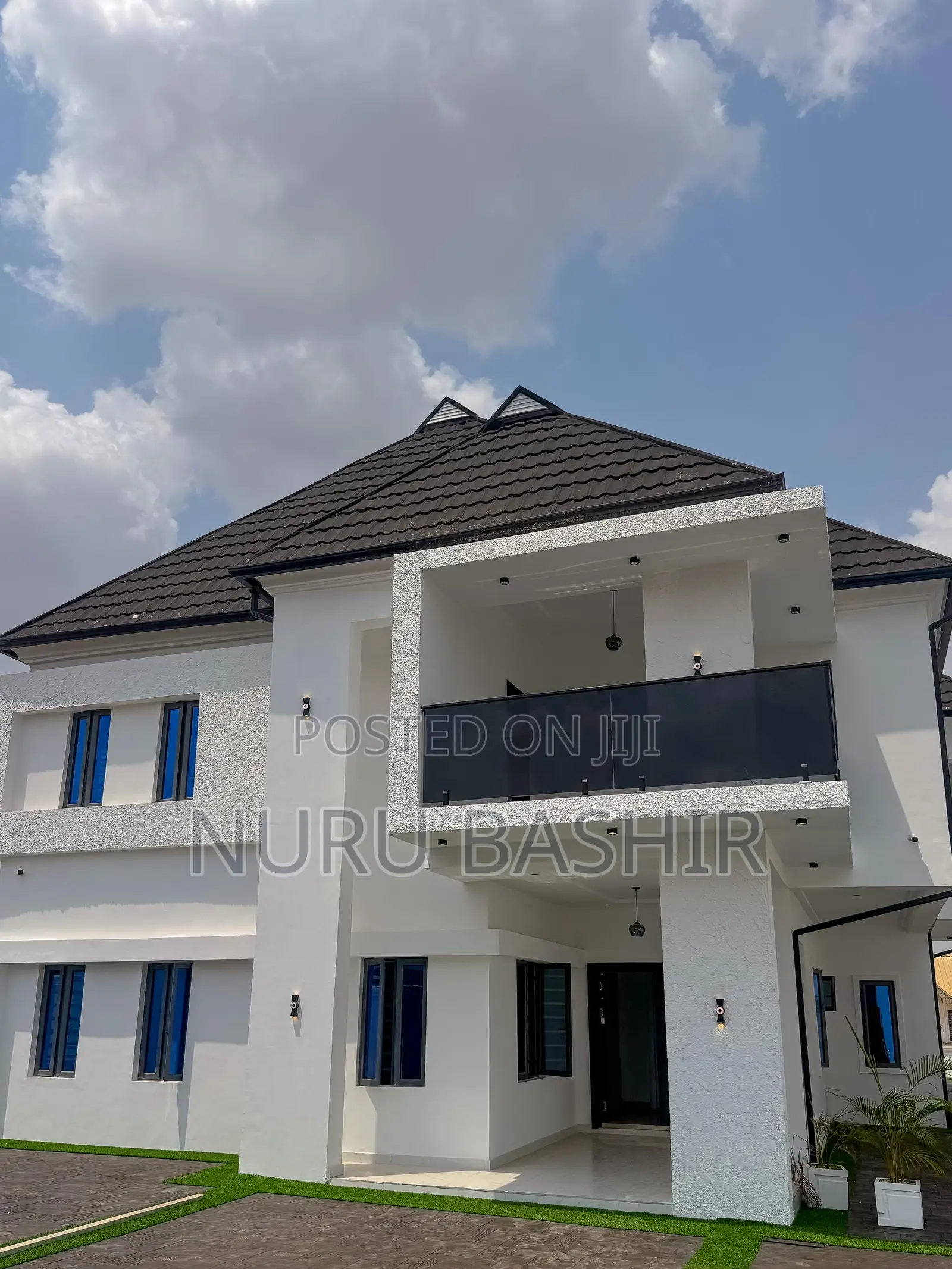 4bdrm Bungalow in Oluyole Estate for sale in Oluyole Estate