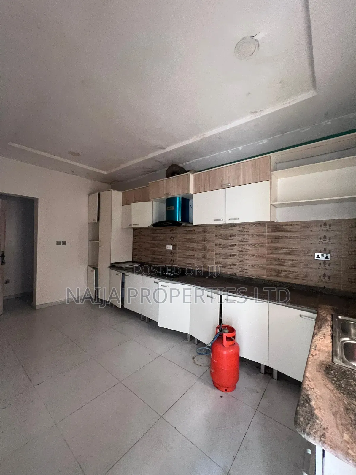 Mini Flat in Victoria Bay, Ikota for rent in Ikota