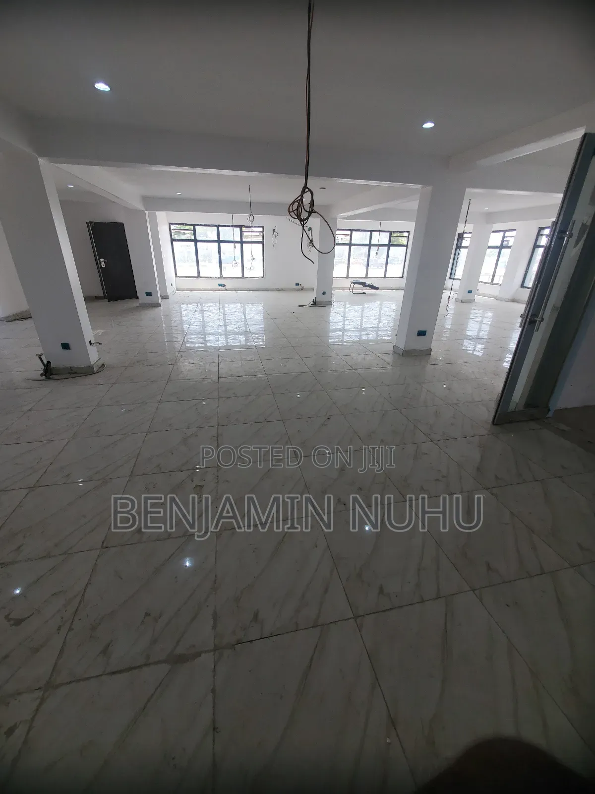 Newly Built Massive 215sqm for Shop or Office Facing the Express in Sangotedo