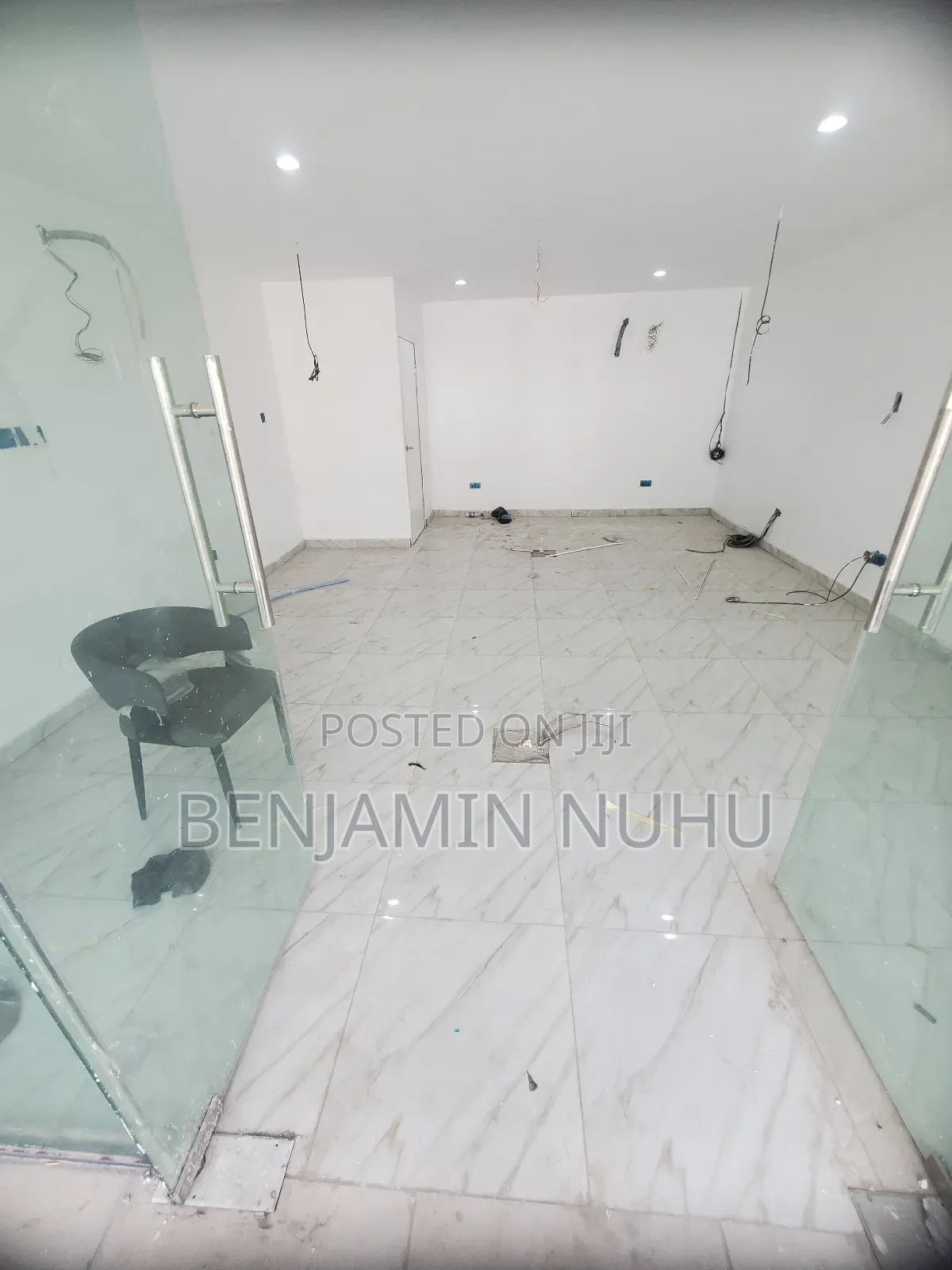 A Newly Built 40sqm Shop or Office Space Come With 2 Ac Elevator in Sangotedo