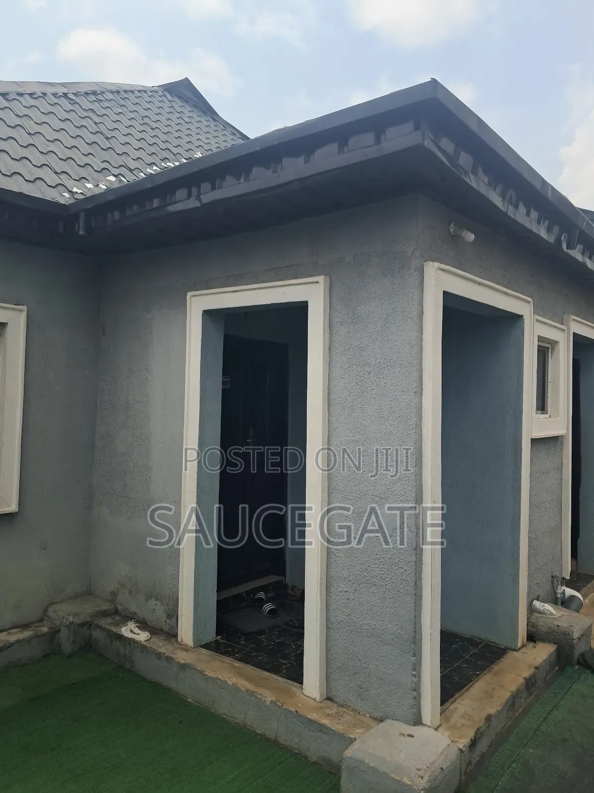 3bdrm Bungalow in Satellite Town Close for sale in Satellite Town
