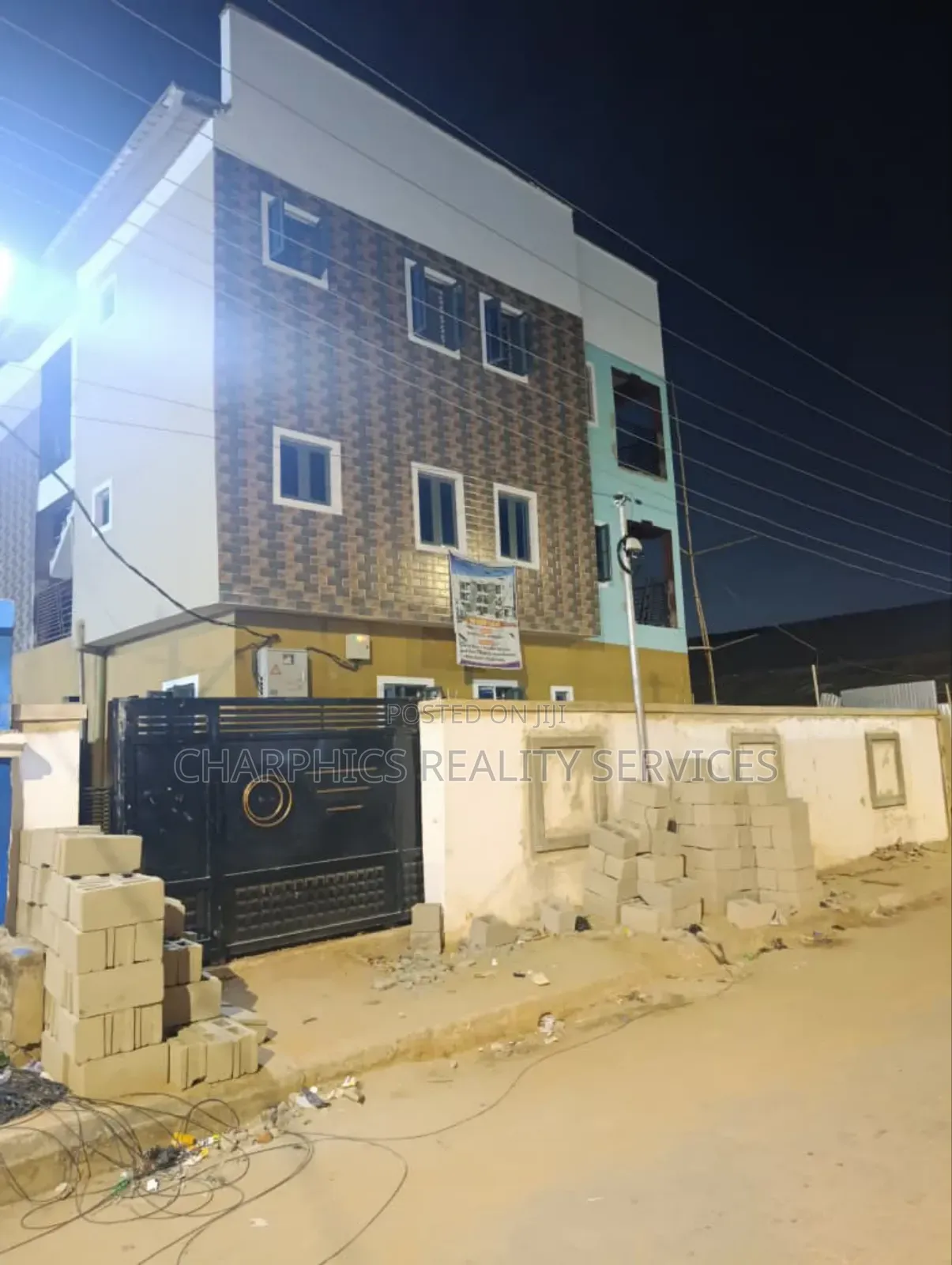 Mini Flat in Palmgroove for sale in Palmgroove