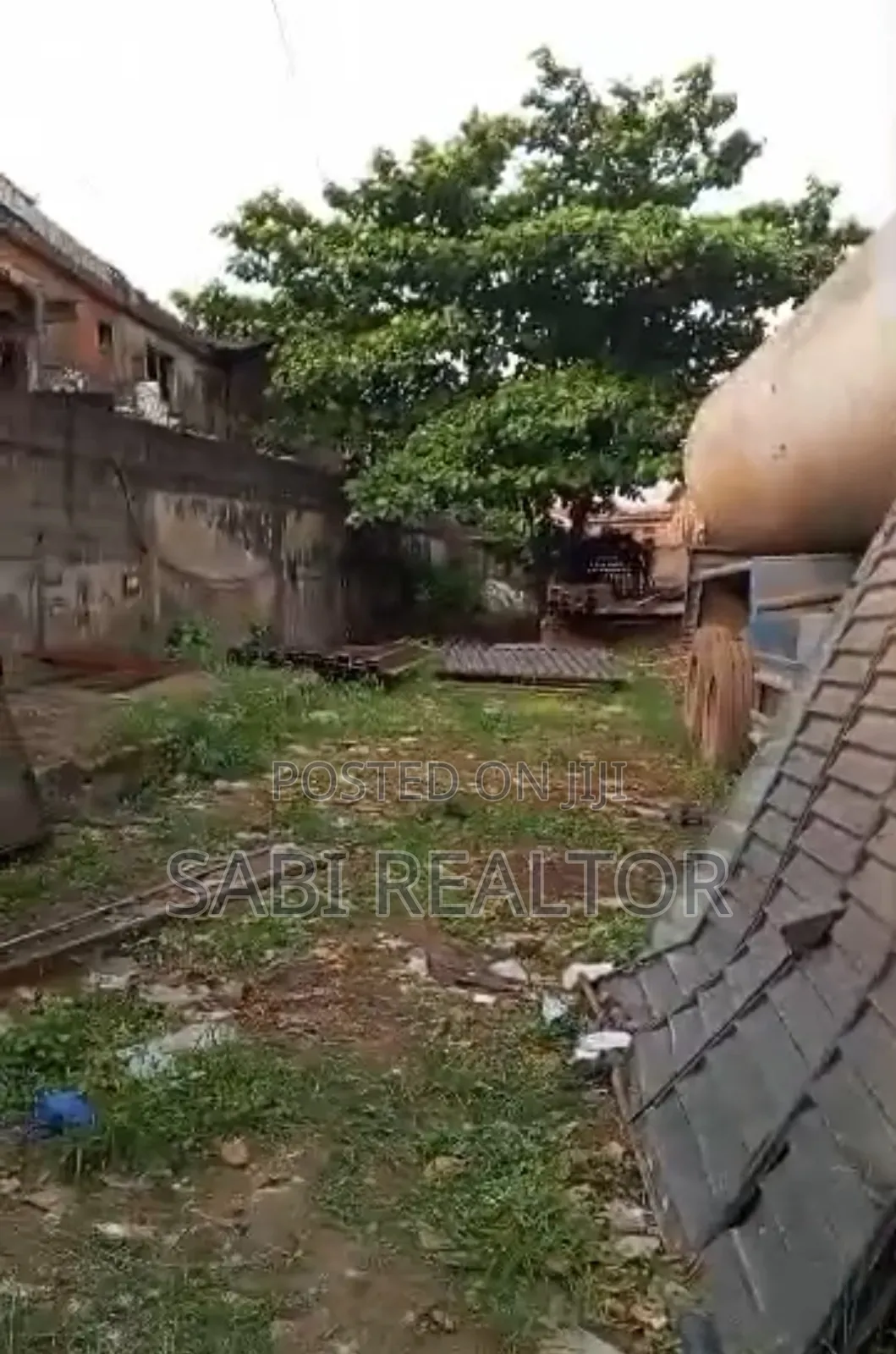 1,000sqm Commercial Land Along Lagos Abeokuta Expressway Salolo in Alagbado