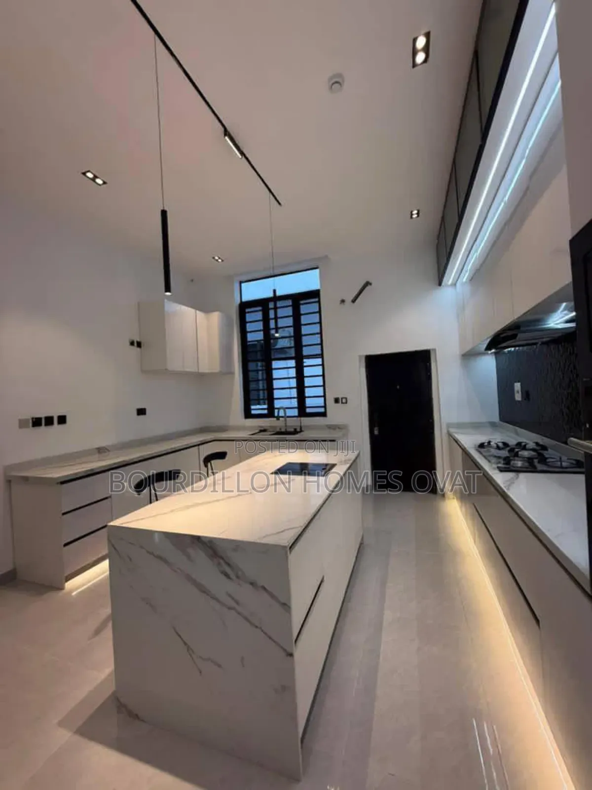 5bdrm Duplex in Orchid Lekki Lagos, Lafiaji for sale in Lafiaji