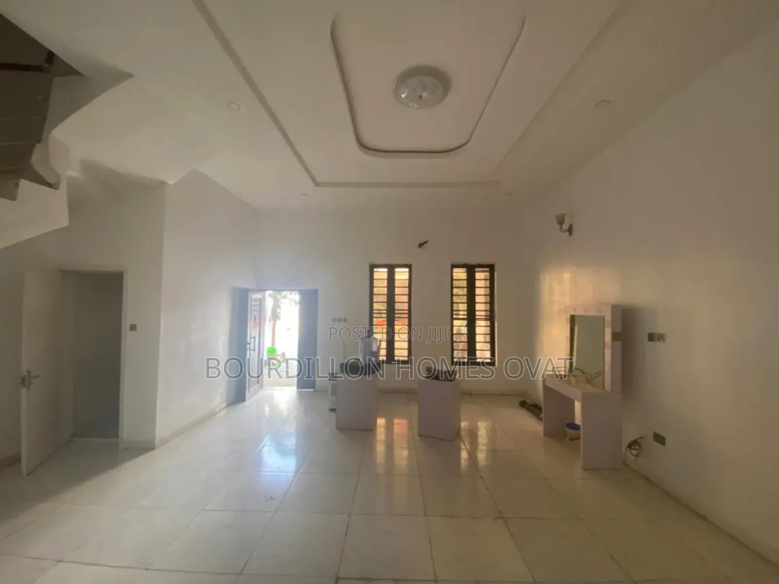 4bdrm Duplex in Ikota Villa Estate for sale in Ikota