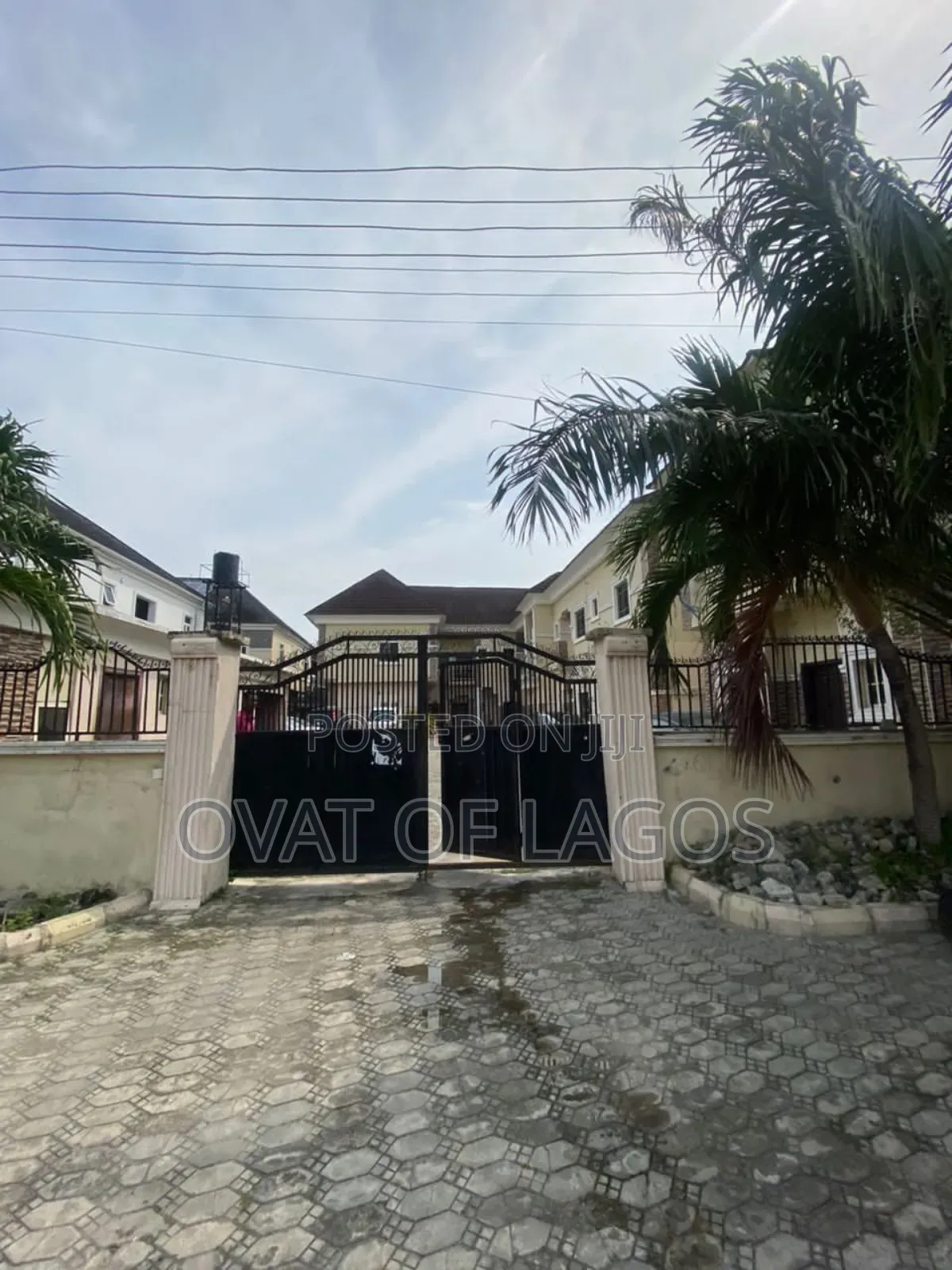 1000 Square Meters of Chevron Residential Land in Lekki