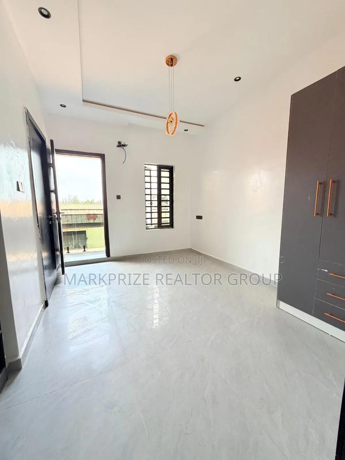 5bdrm Duplex in Ajao Estate Lagos for sale in Ajao Estate