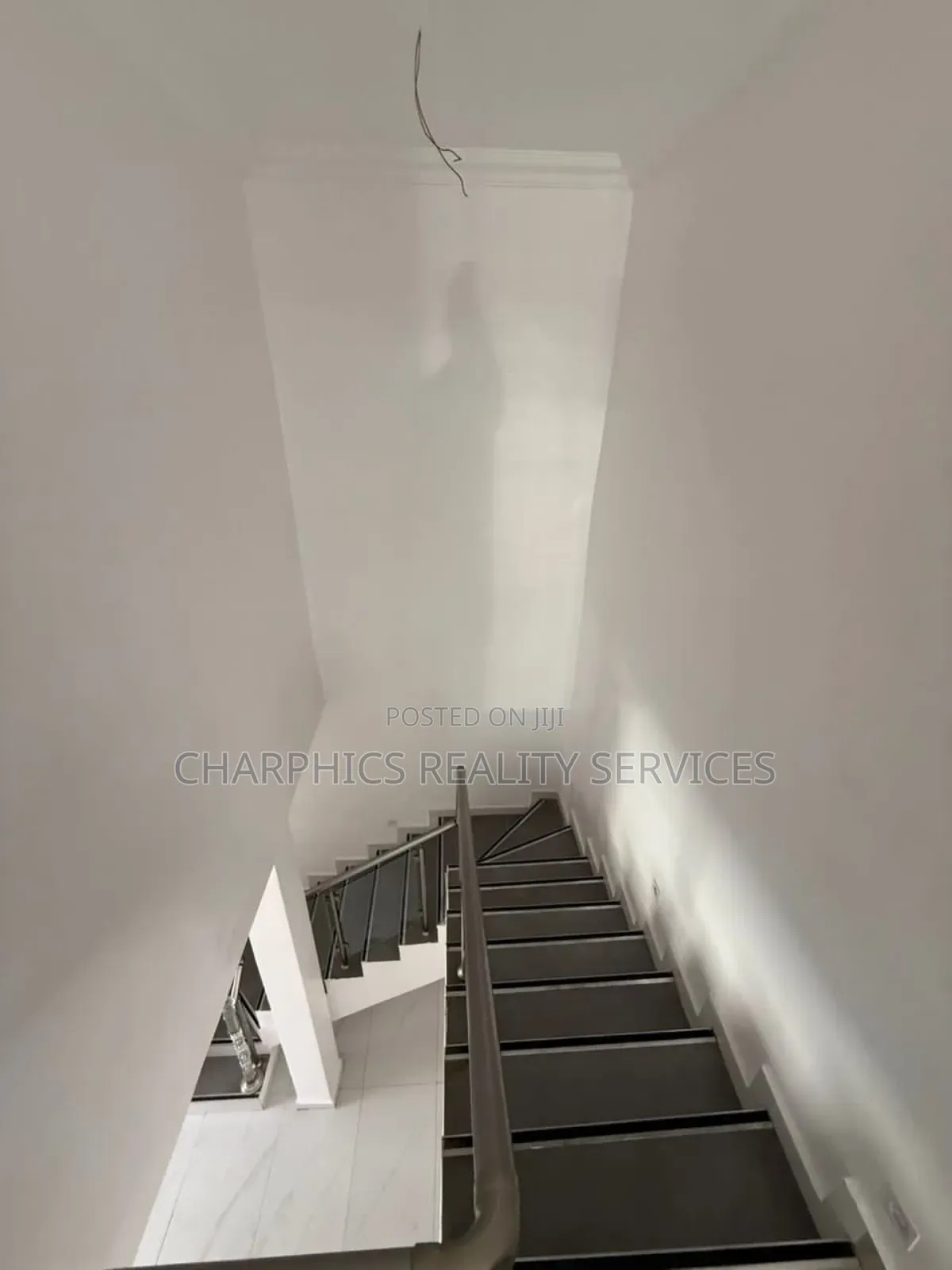 3bdrm Duplex in Ikate for sale in Ikate