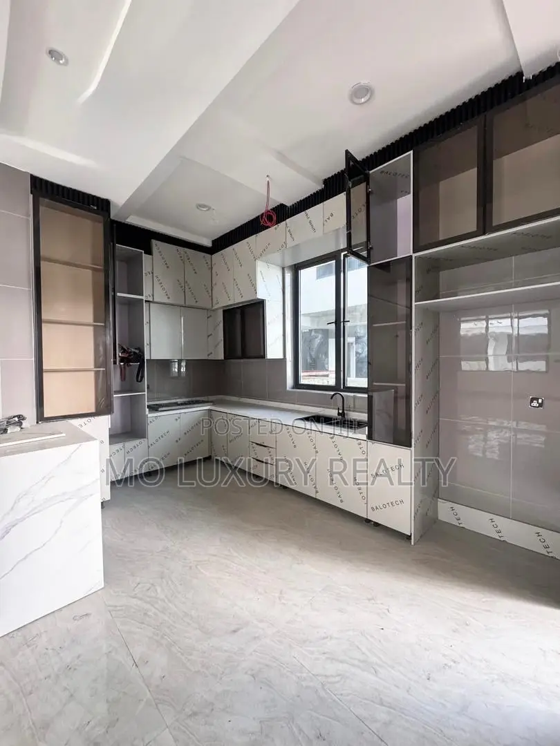 4bdrm Townhouse / Terrace in Ikate for rent in Ikate