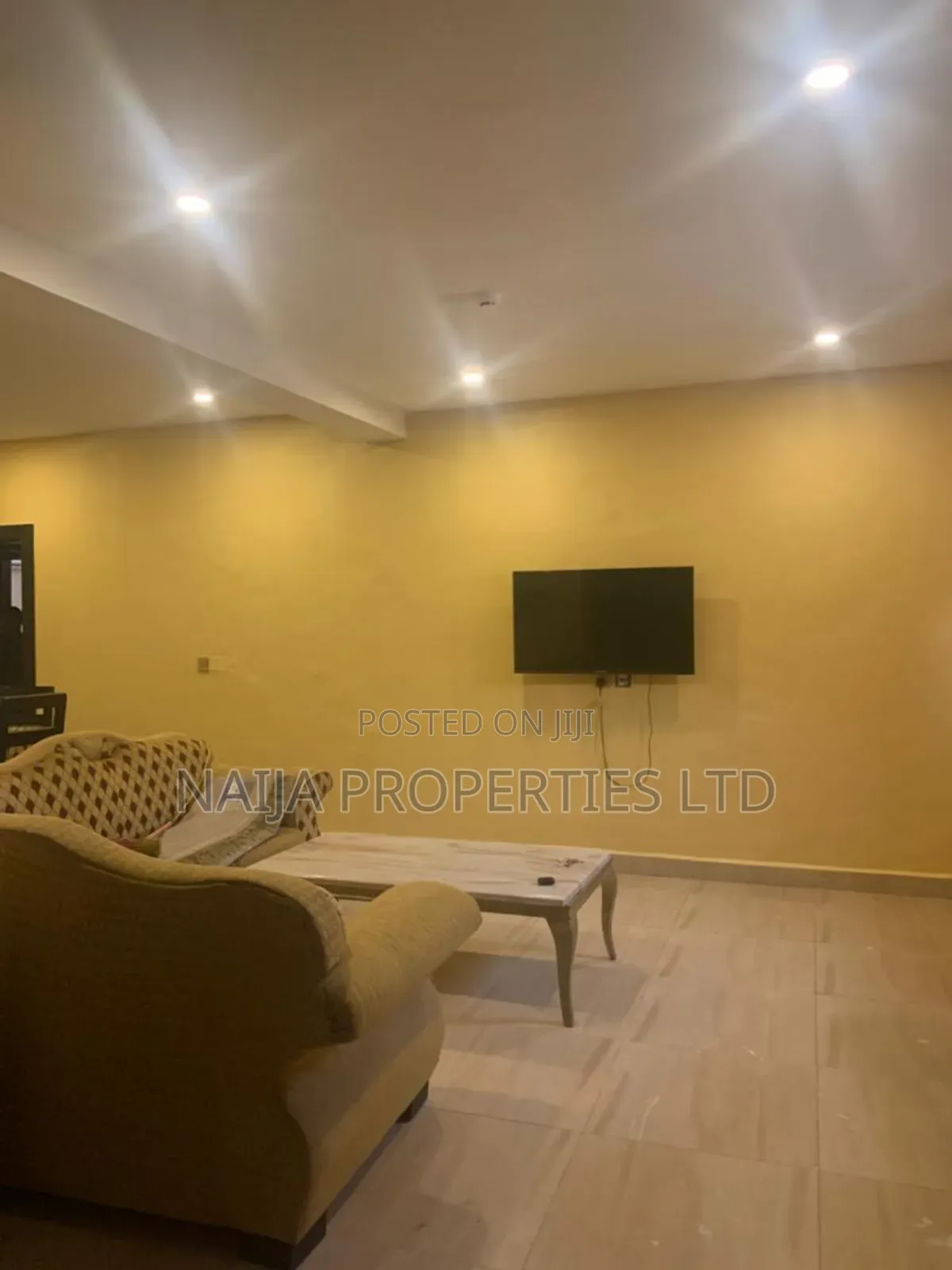 Furnished 3bdrm Apartment in Oniru Estate, Victoria Island Extension in Victoria Island Extension