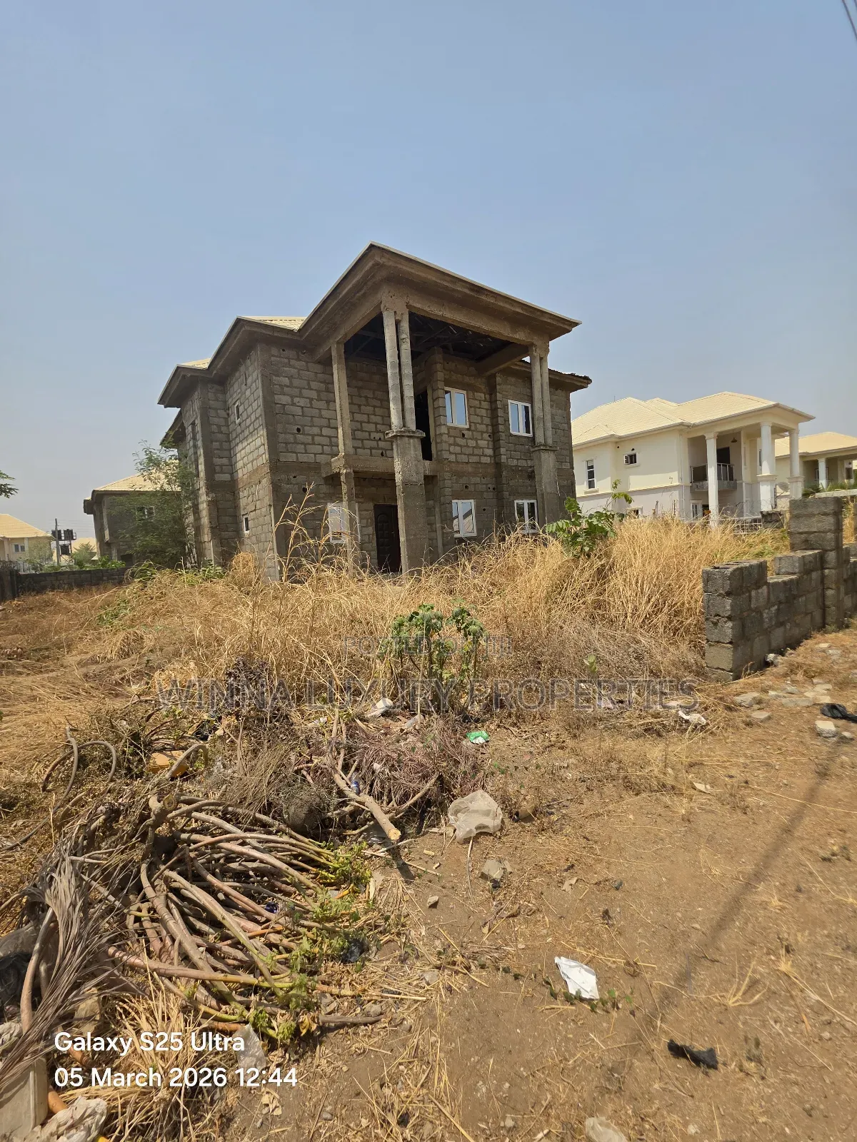 4bdrm Duplex in Oil Spring Estate, Lugbe District for sale in Lugbe District