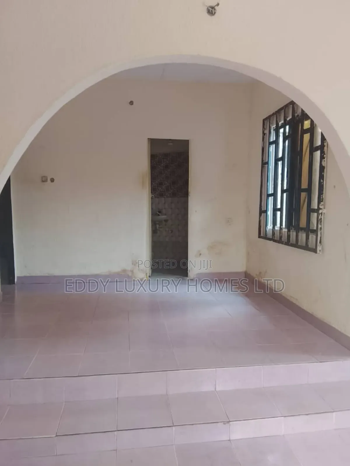 2bdrm Apartment in Uyo, Ikot Ekpene Rd for rent in Uyo