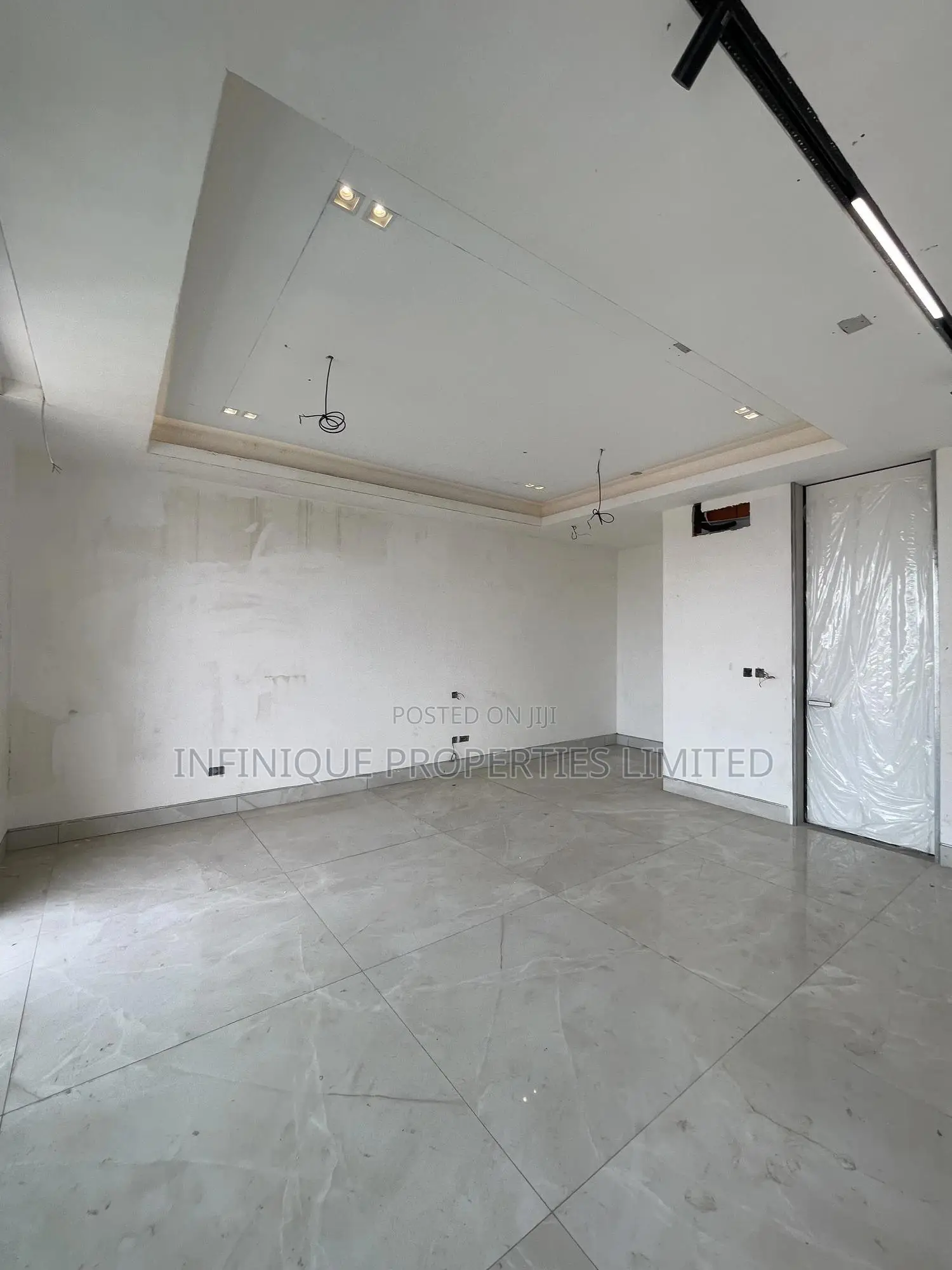 4bdrm Maisonette in Lekki Phase 1 for sale in Lekki Phase 1