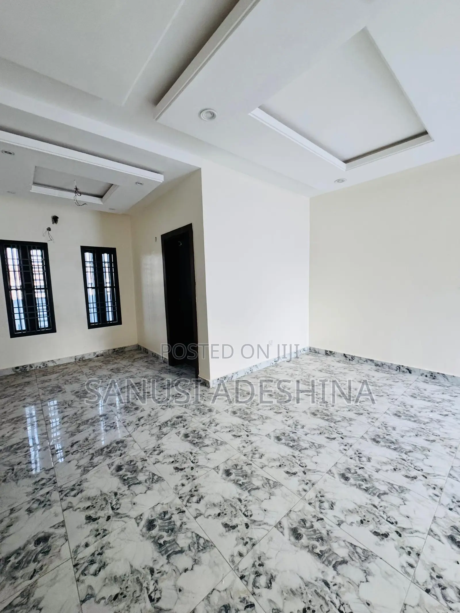 5bdrm Duplex in Jahi Gilmore,Fct for sale in Jahi