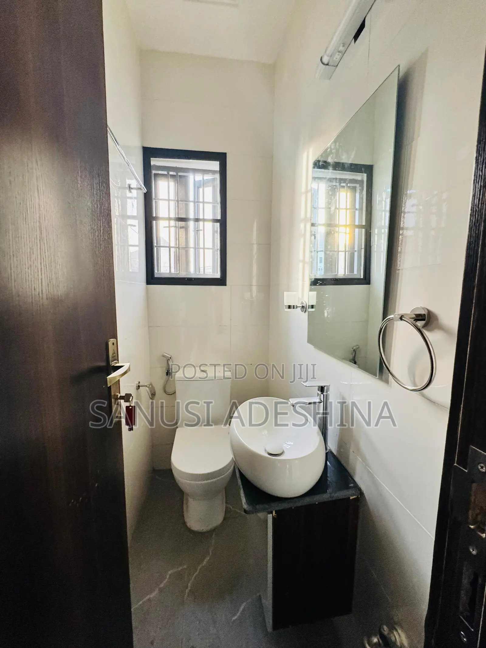 5bdrm Duplex in Jahi Gilmore,Fct for sale in Jahi