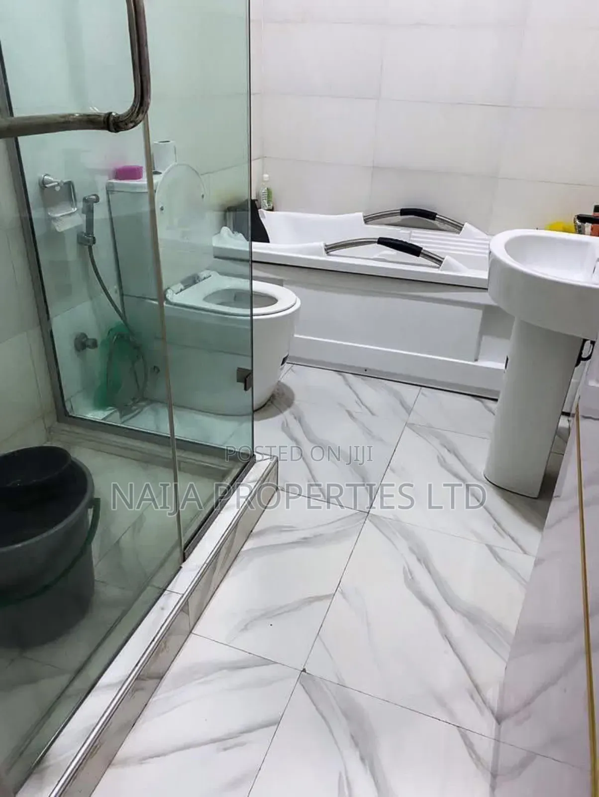 Furnished 3bdrm Townhouse / Terrace in Monastery Rd, Sangotedo for rent in Sangotedo