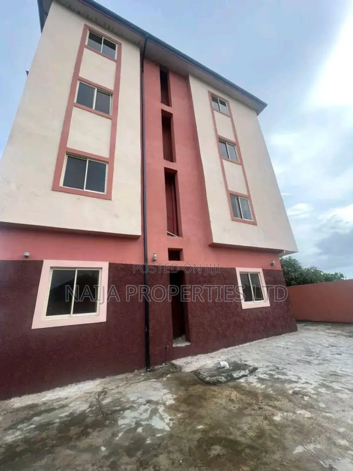 3bdrm Block of Flats in Abijo Gra for sale in Abijo