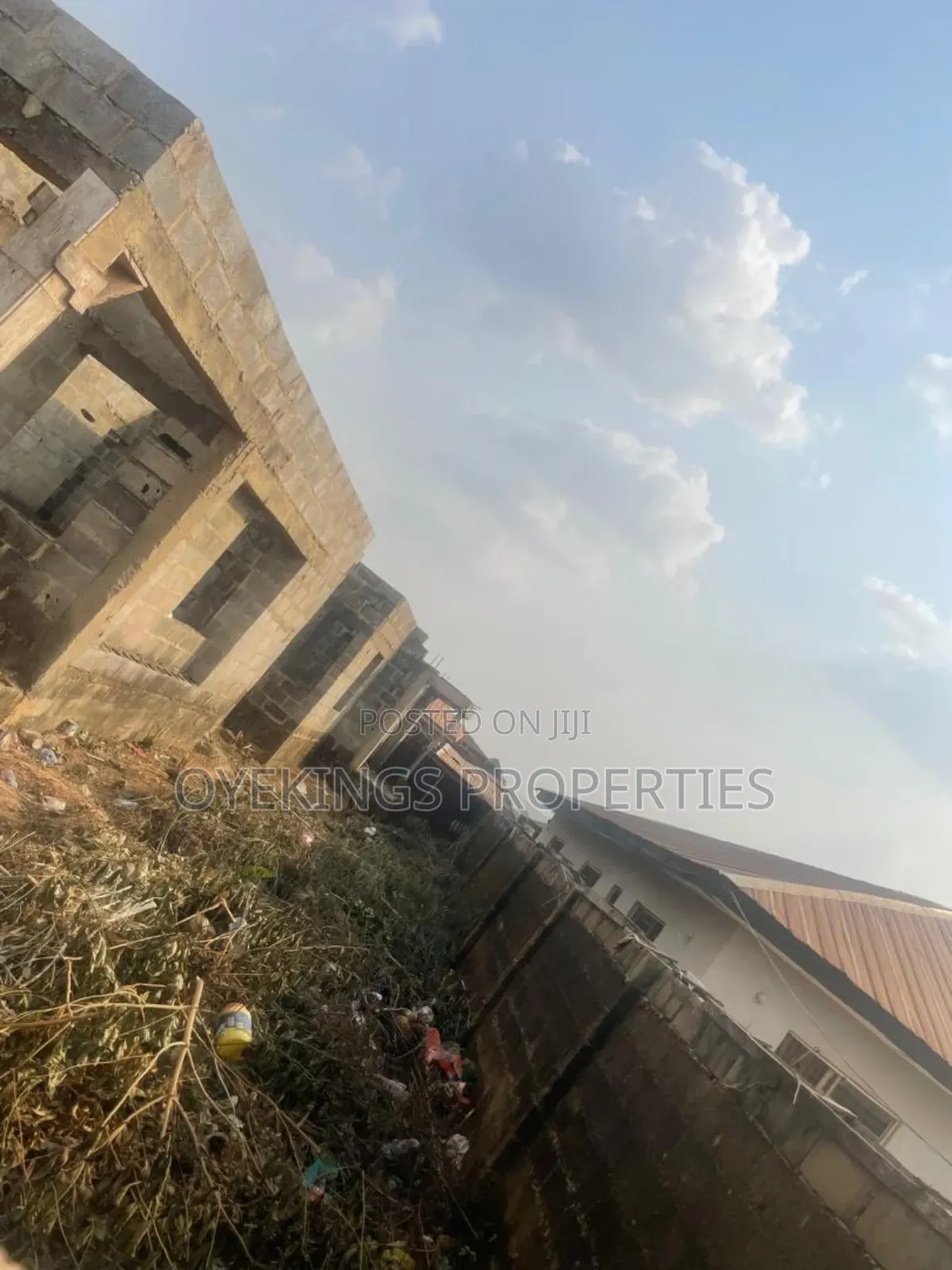 4bdrm Bungalow in Adeoje Estate, Akala Express for sale in Akala Express