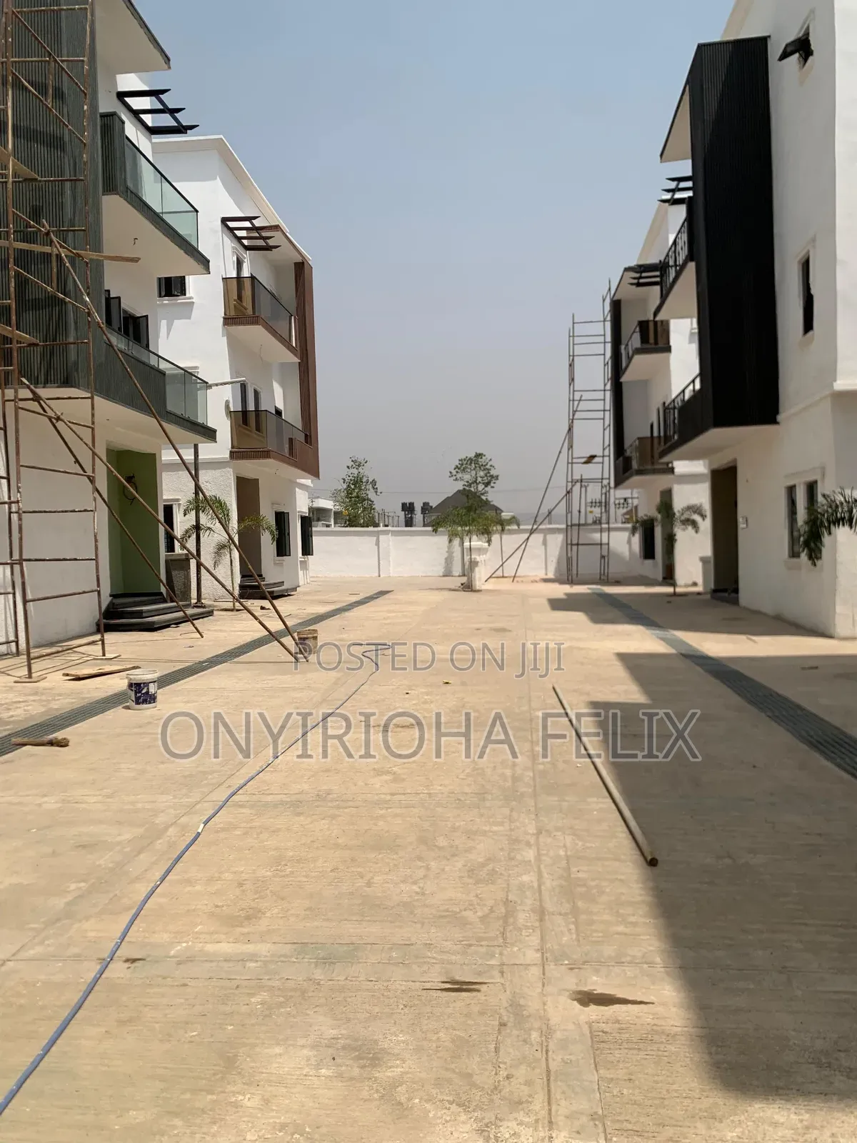 5bdrm Duplex in Jahi Gilmore for sale in Jahi