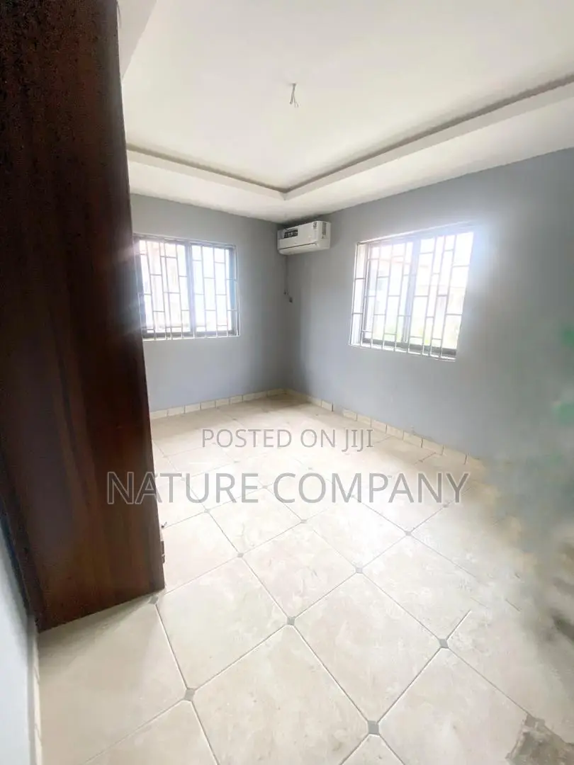 3bdrm Block of Flats in Magodo for rent in Magodo