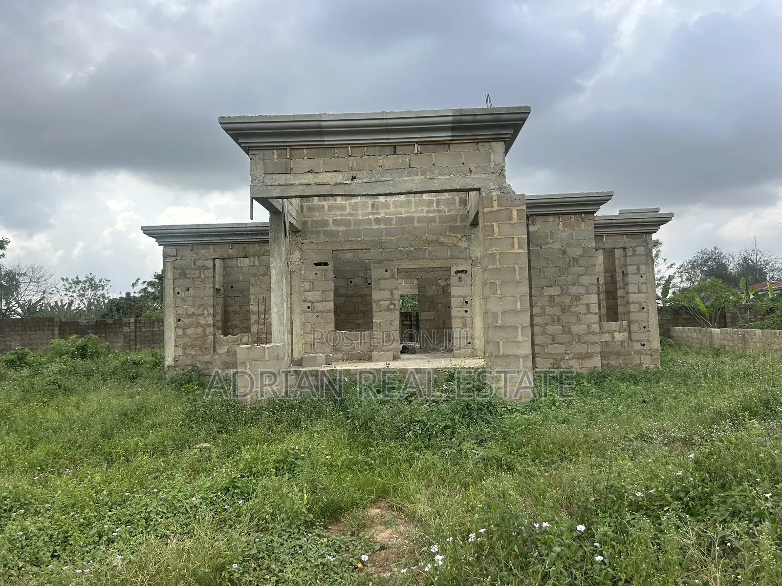 4bdrm Bungalow in Fadahunsi Estate, Ilesa for sale in Ilesa
