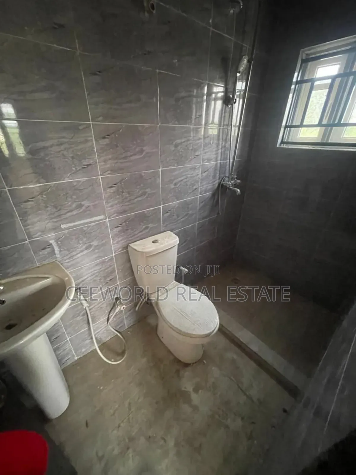 2bdrm Apartment in Ologolo Estate, Idishin for rent in Idishin