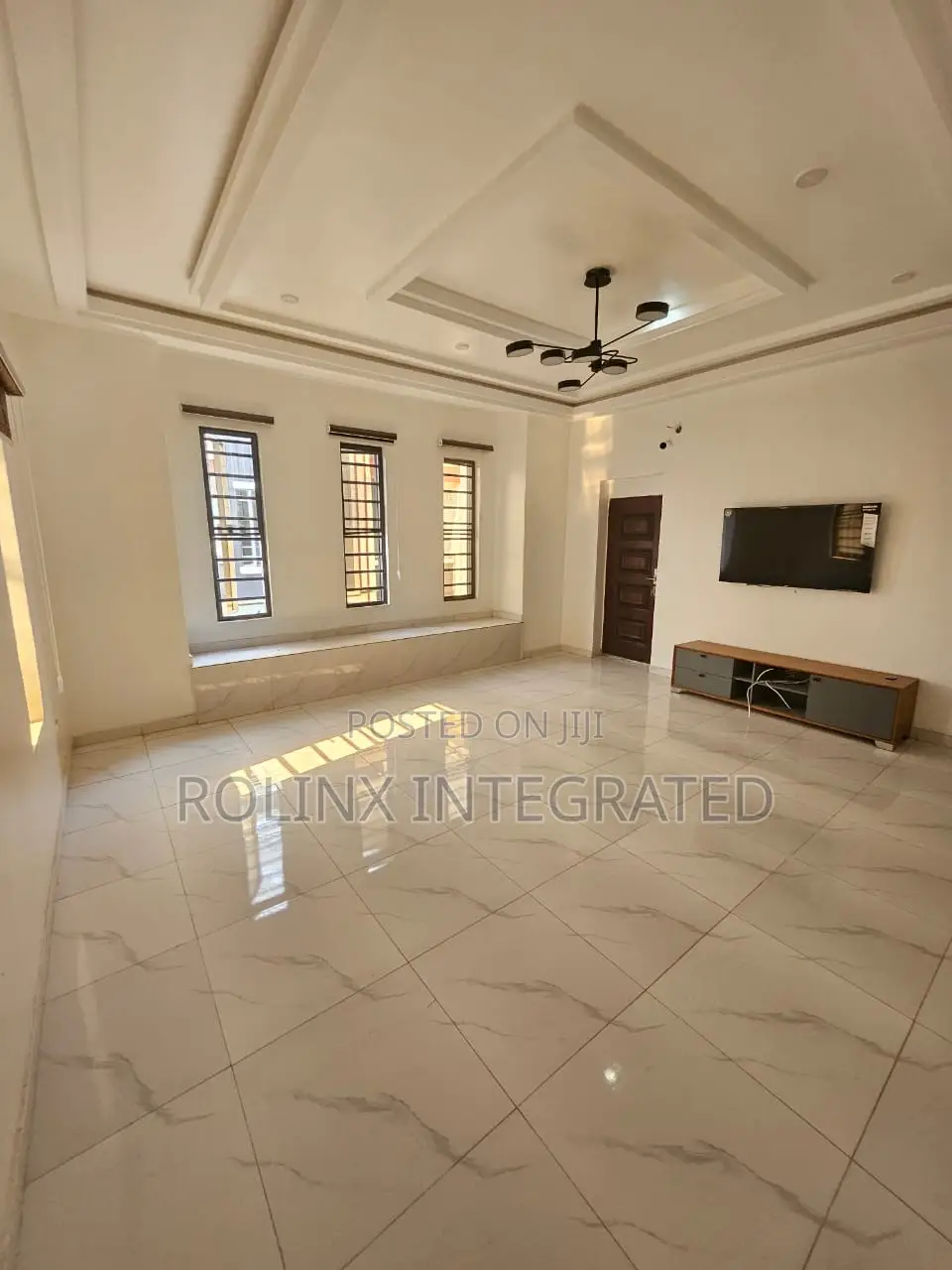 4bdrm Duplex in Pantheon Bridge, Lafiaji for sale in Lafiaji
