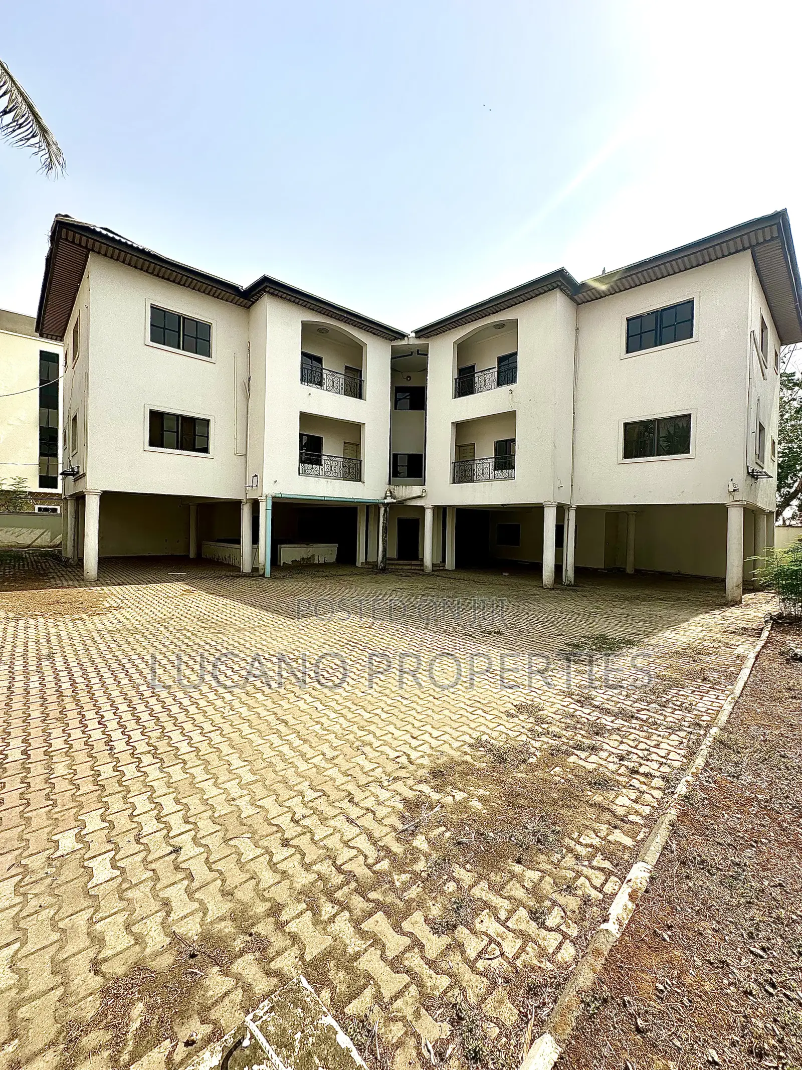 Commercial Property Suitable for Lounge, Hotel, Government Offices in Central Business District
