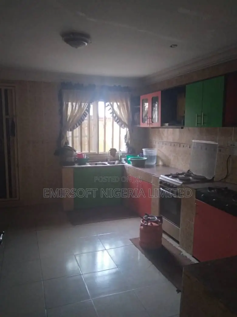 4bdrm Bungalow in Kasunmu Estate, Akala Express for sale in Akala Express