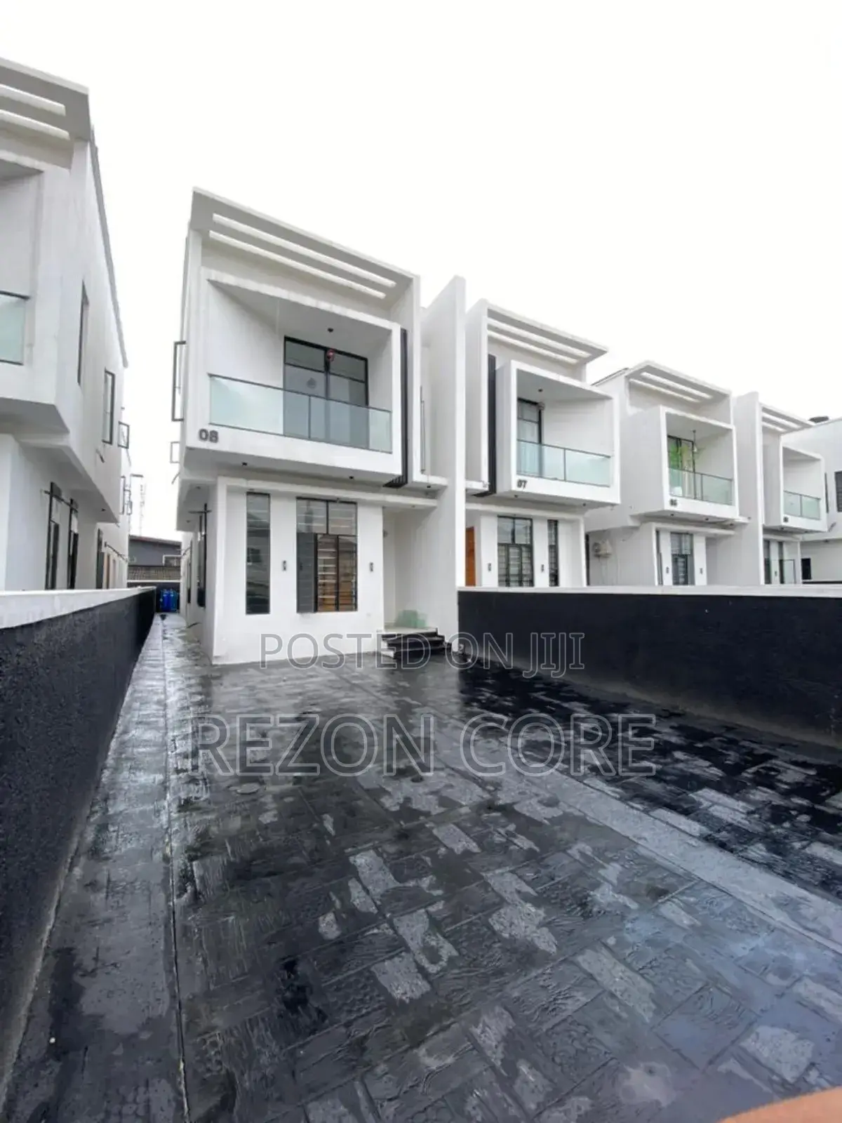 4bdrm Duplex in Lekki Phase 2 for sale in Lekki Phase 2