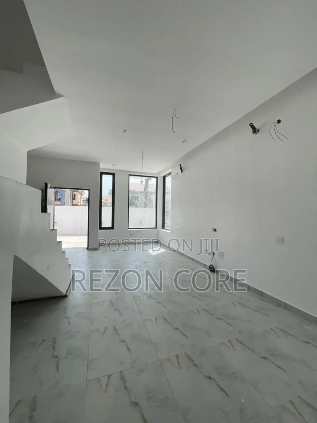 4bdrm Duplex in Lekki Phase 1 for sale in Lekki Phase 1