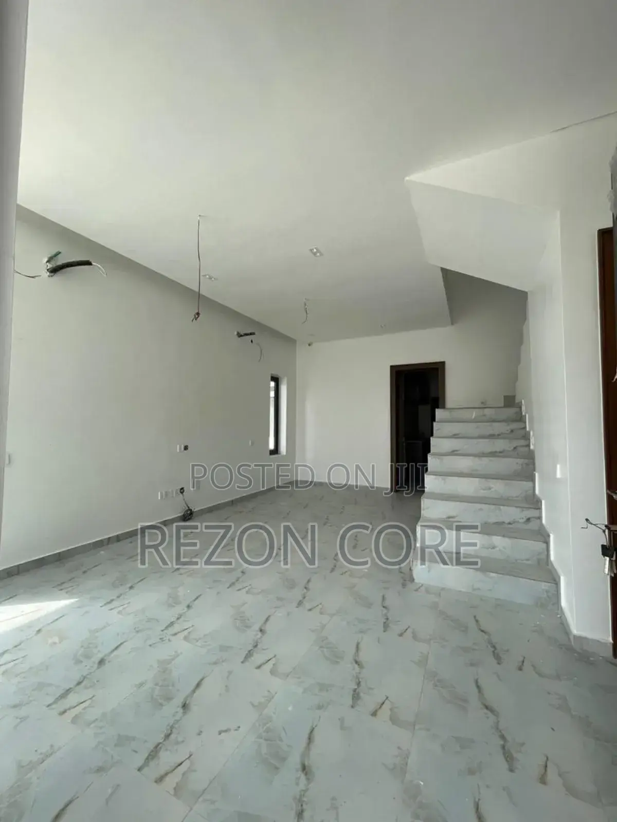 4bdrm Duplex in Lekki Phase 1 for sale in Lekki Phase 1