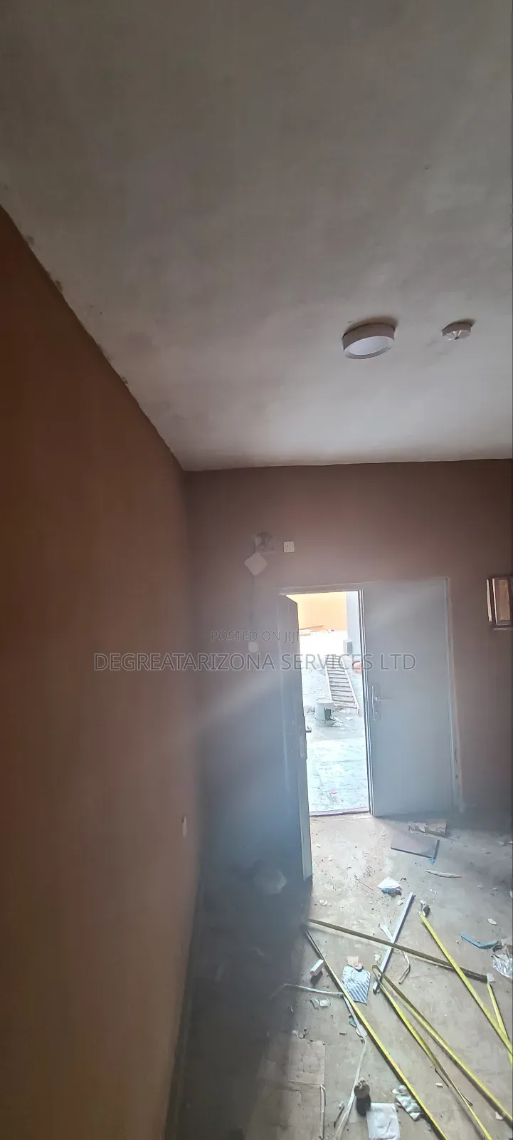 Shop for Rent in a Plaza in Awka