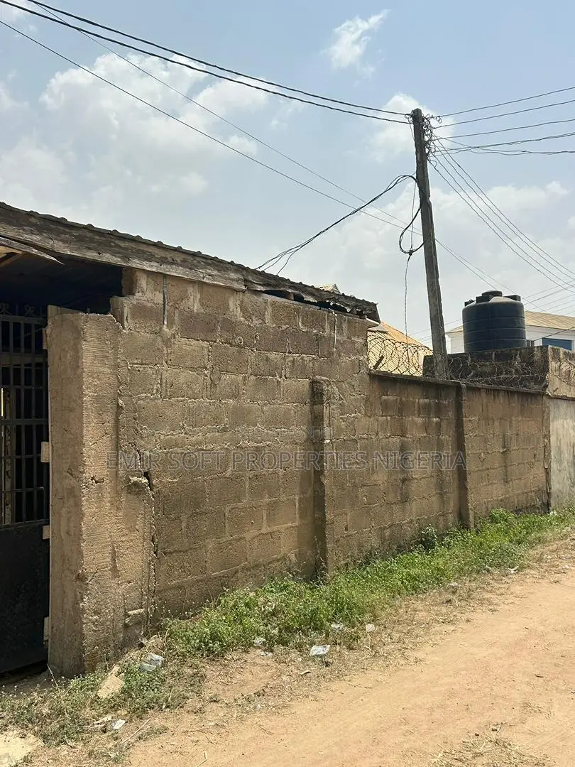 Prime Residential Land for Sale in Elebu Ibadan in Akala Express