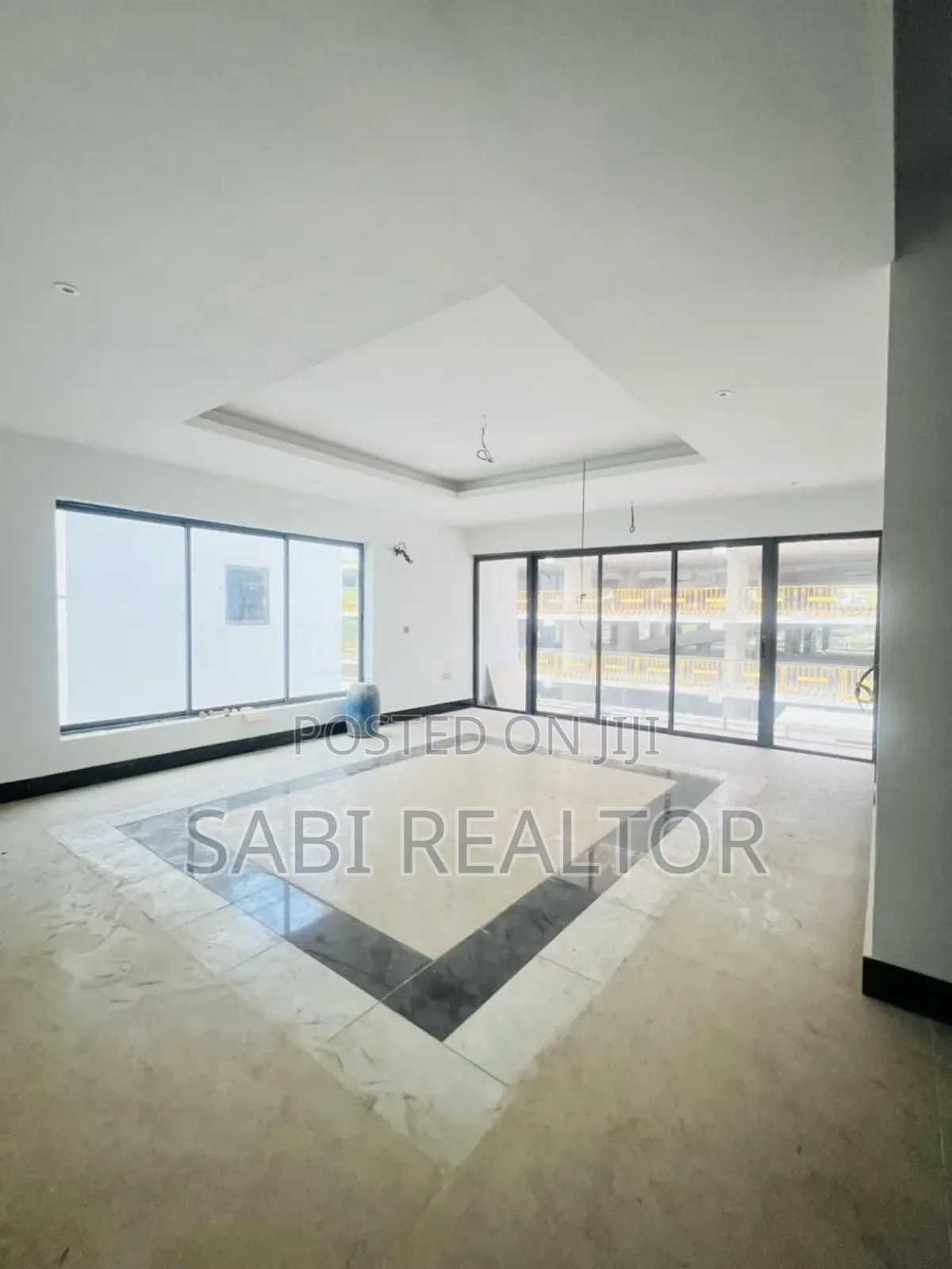 Furnished 6bdrm Duplex in Banana Island for sale in Banana Island