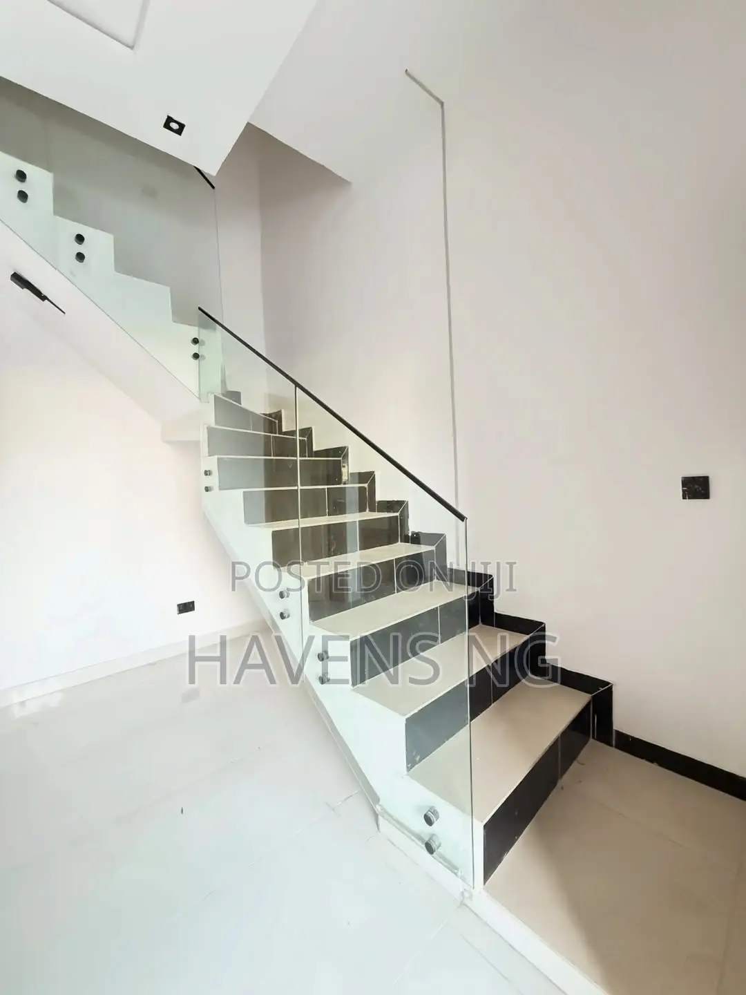 3bdrm Duplex in Sangotedo for sale in Sangotedo