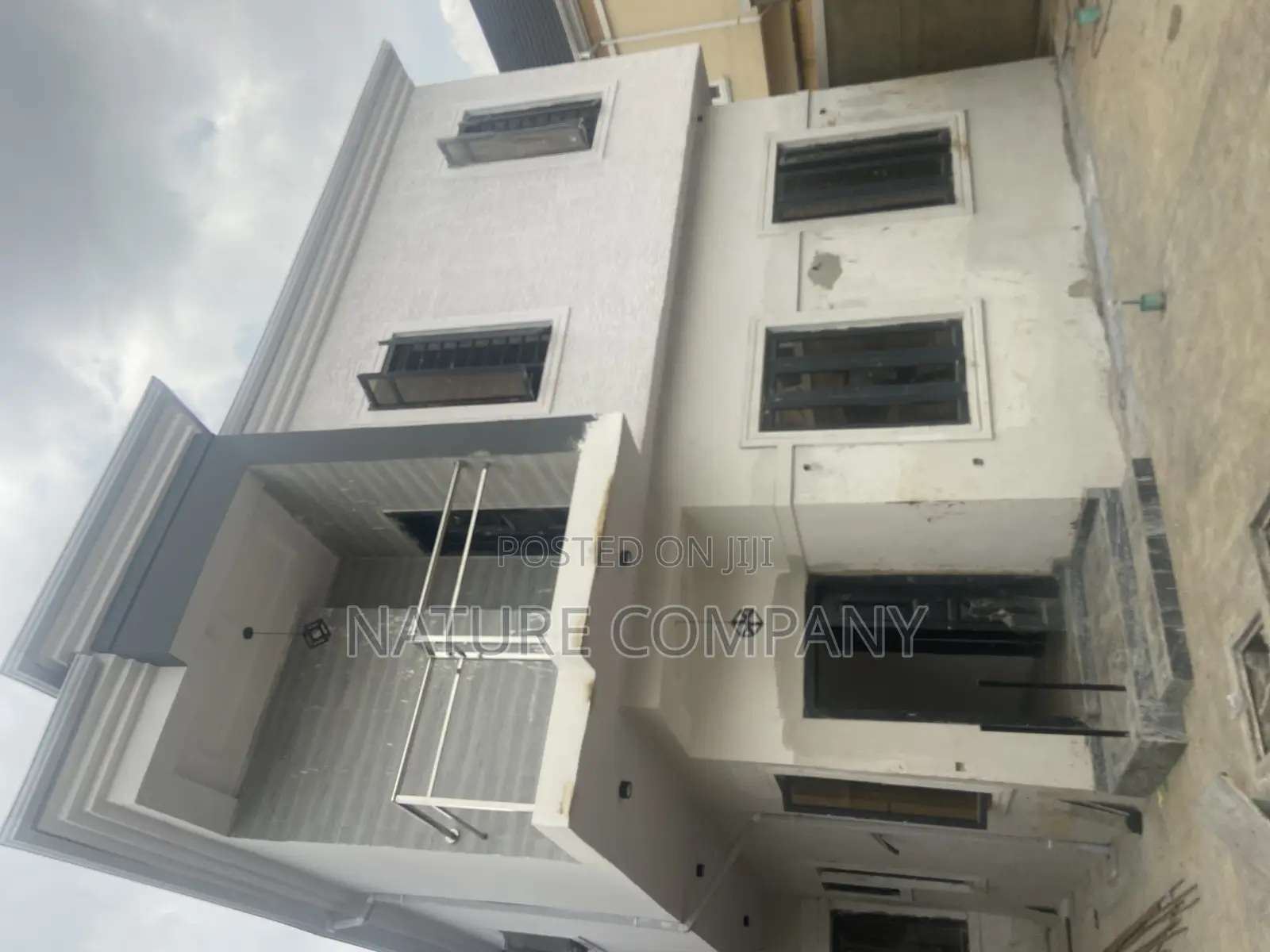 5bdrm Duplex in Omole Phase 2 for sale in Omole Phase 2