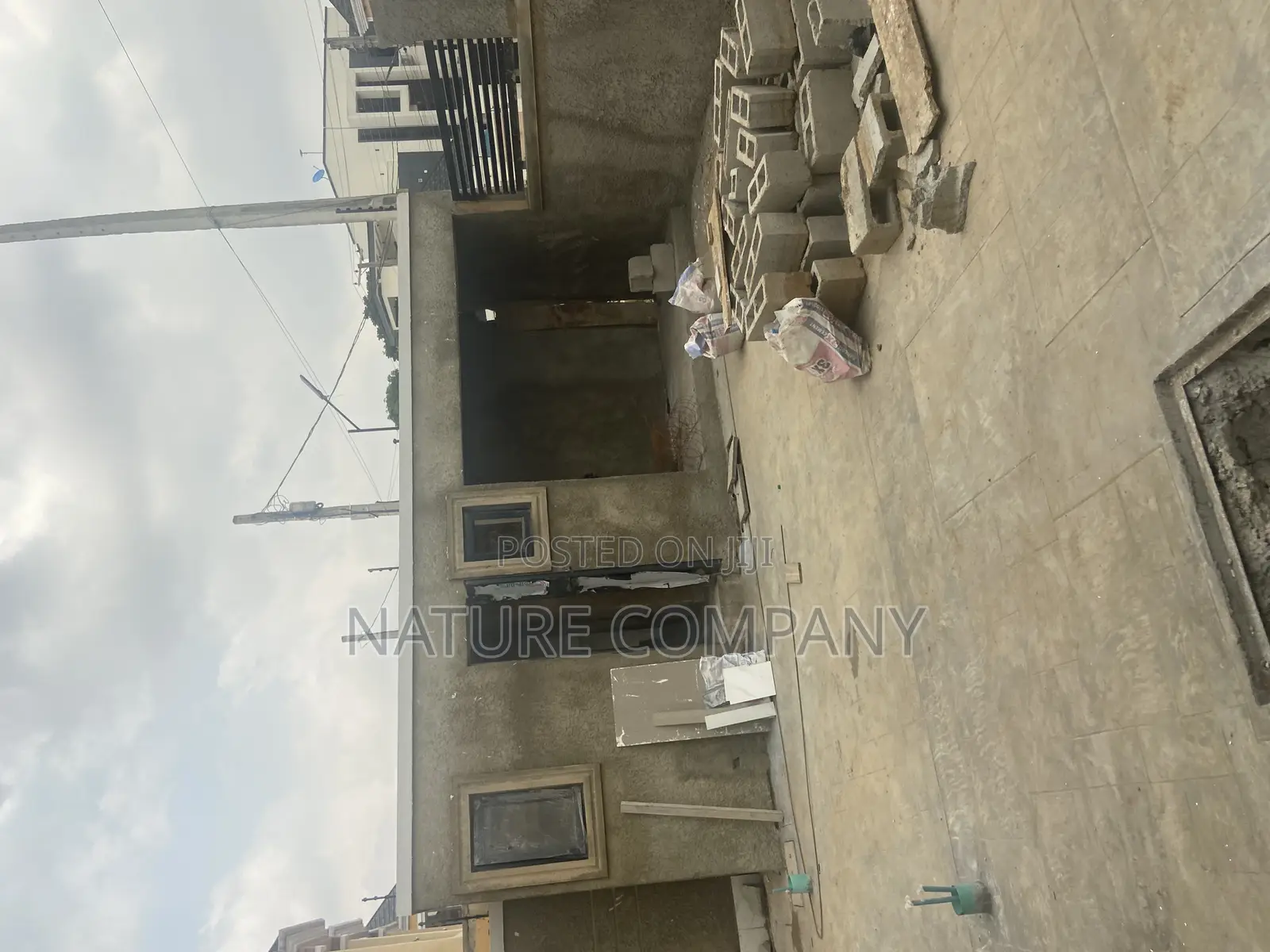 5bdrm Duplex in Omole Phase 2 for sale in Omole Phase 2