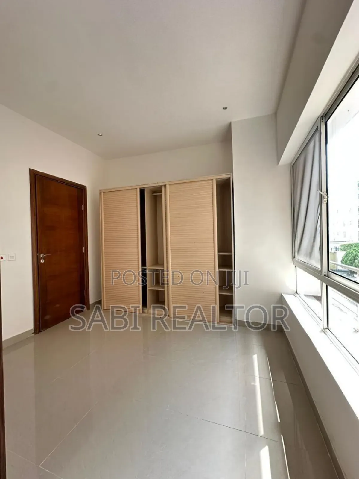 Furnished 3bdrm Duplex in Banana Island for sale in Banana Island
