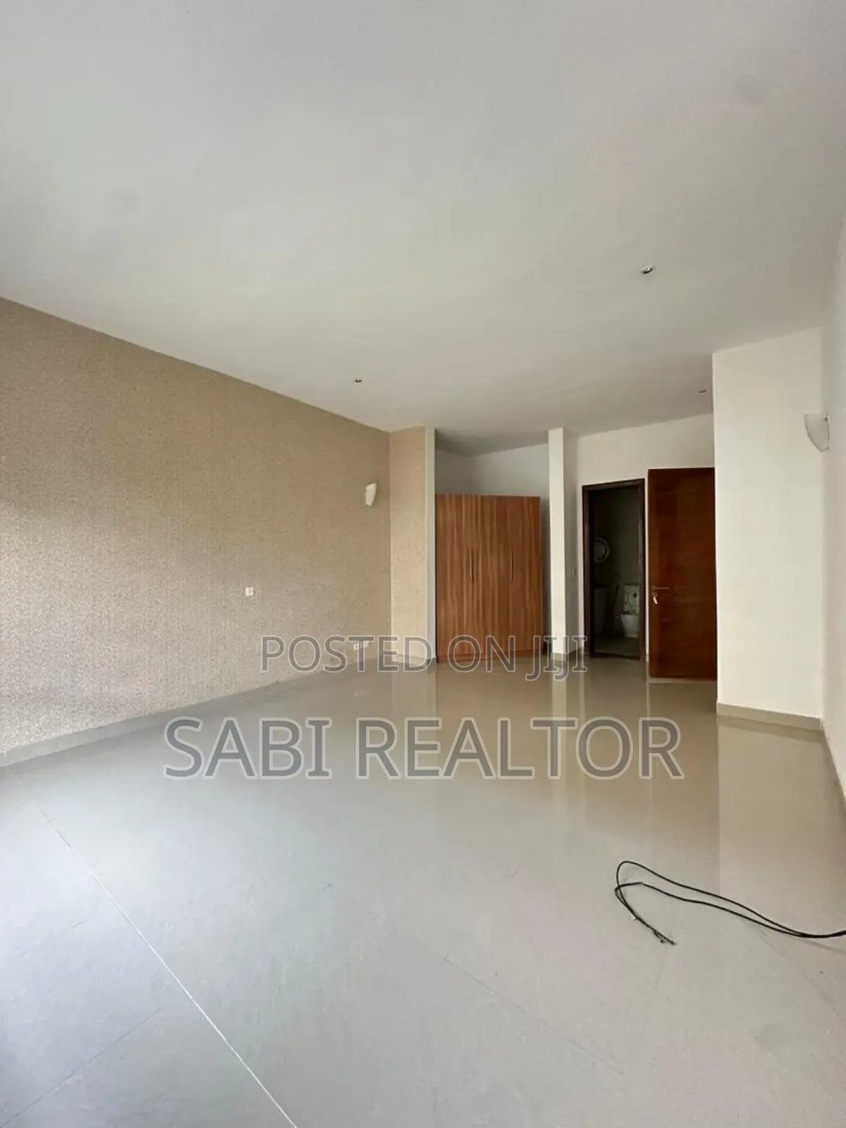 Furnished 3bdrm Duplex in Banana Island for sale in Banana Island