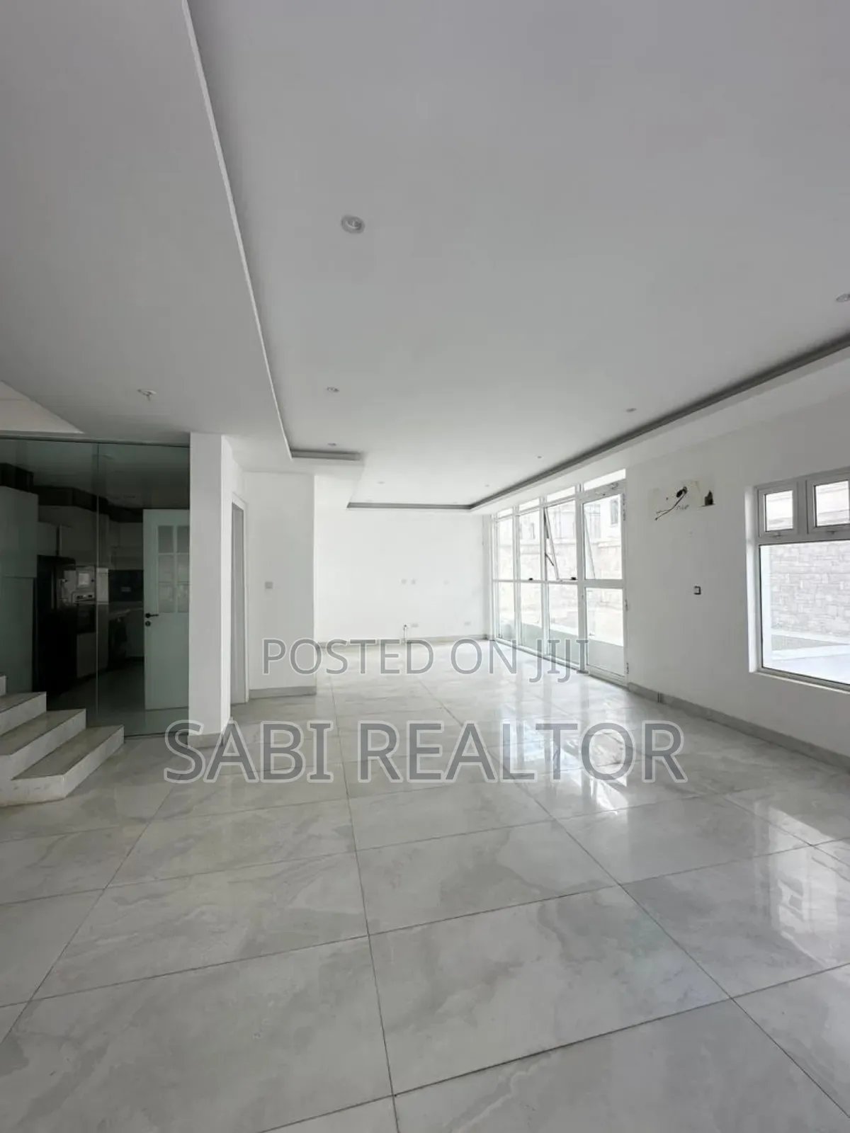Furnished 5bdrm Duplex in Banana Island for sale in Banana Island