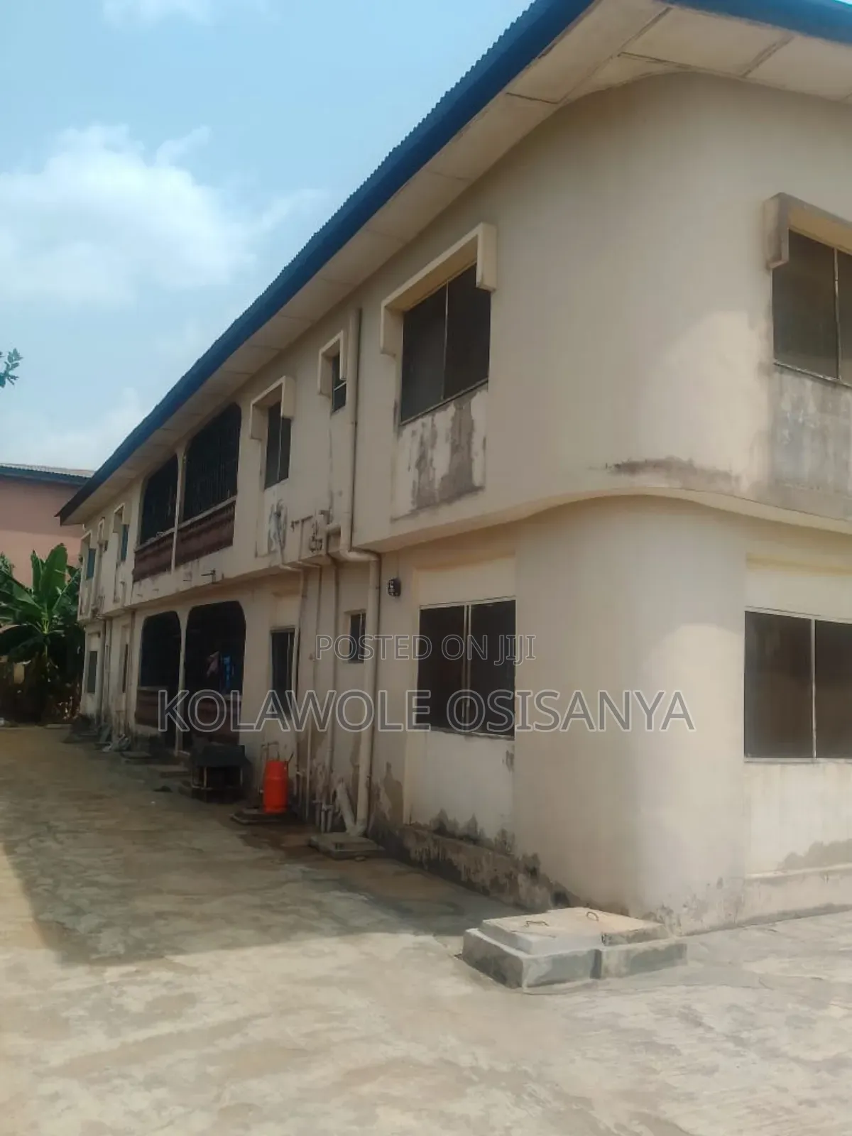 3bdrm Block of Flats in Ejigbo for sale in Ejigbo